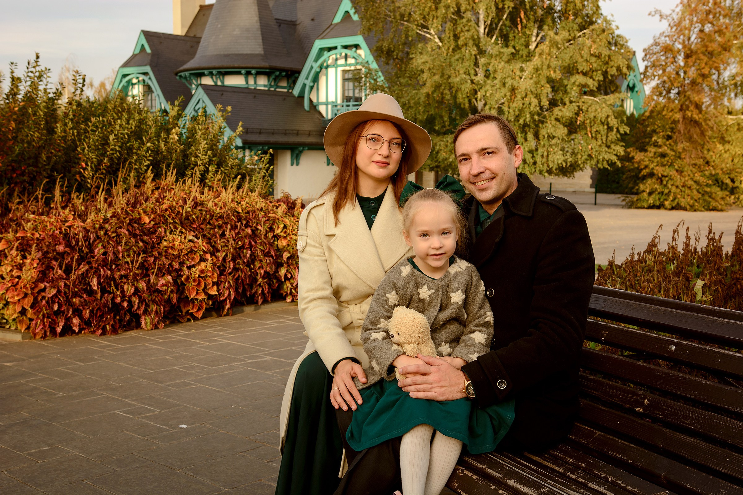 Семейная фотосессия у Замка Гарибальди. Фотограф Оксана Сафонова г. Тольятти