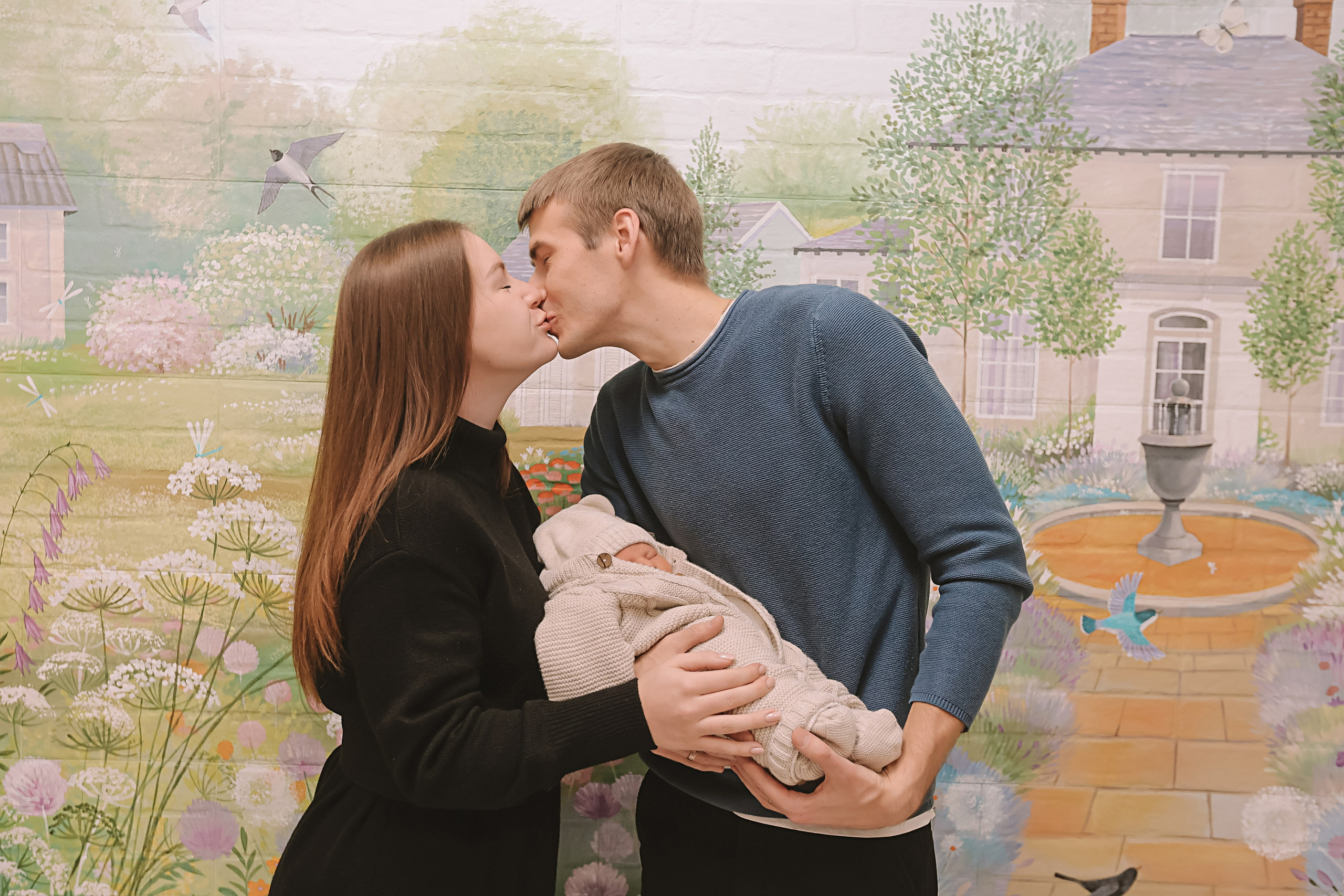 Выписка Мид. Семейный фотограф Тюмень, фотограф на роды Салмина Мария