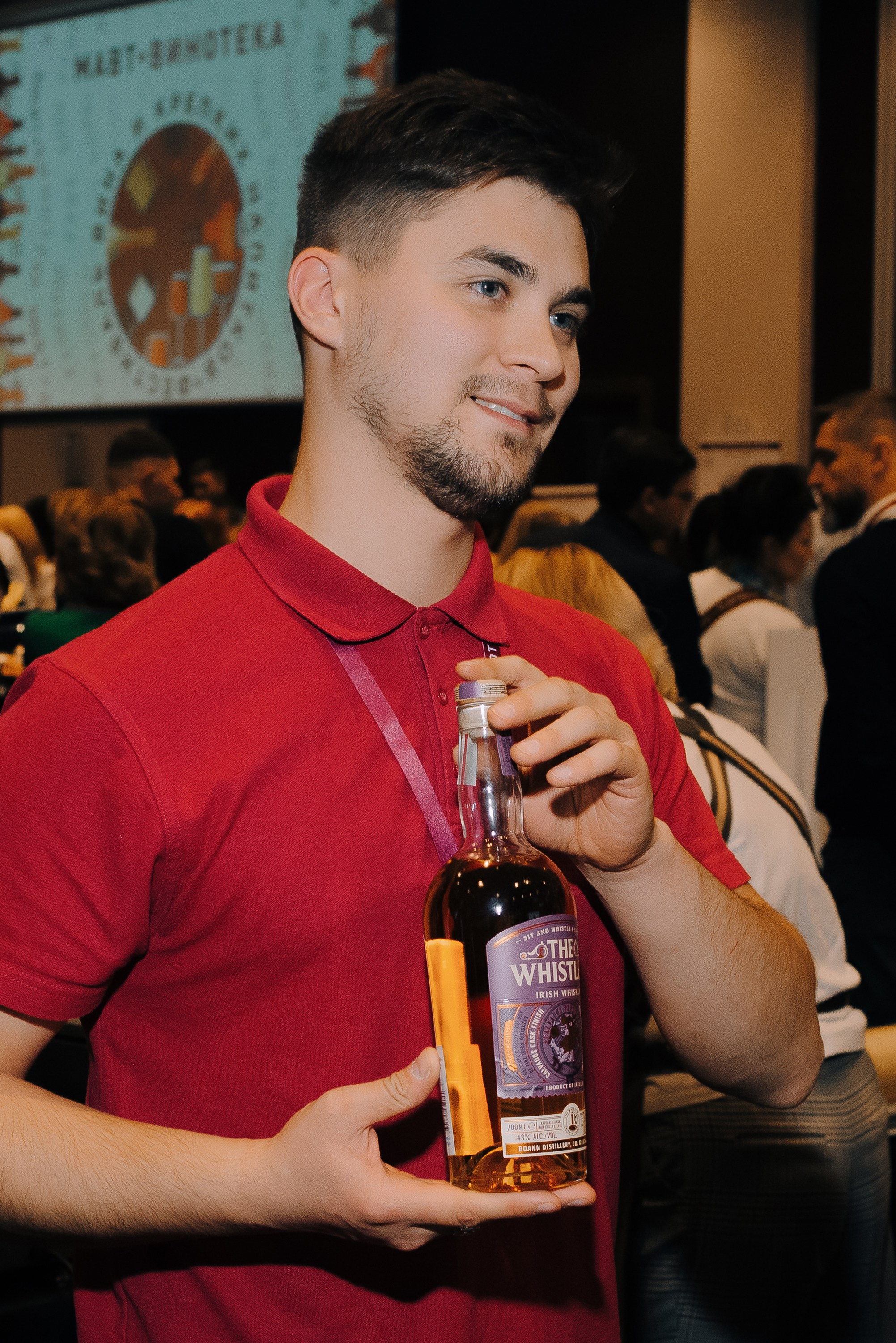 ФЕСТИВАЛЬ ВИНА И КРЕПКИХ НАПИТКОВ МАВТ-ВИНОТЕКА. Репортажный фотограф Зуев Роман г. Челябинск