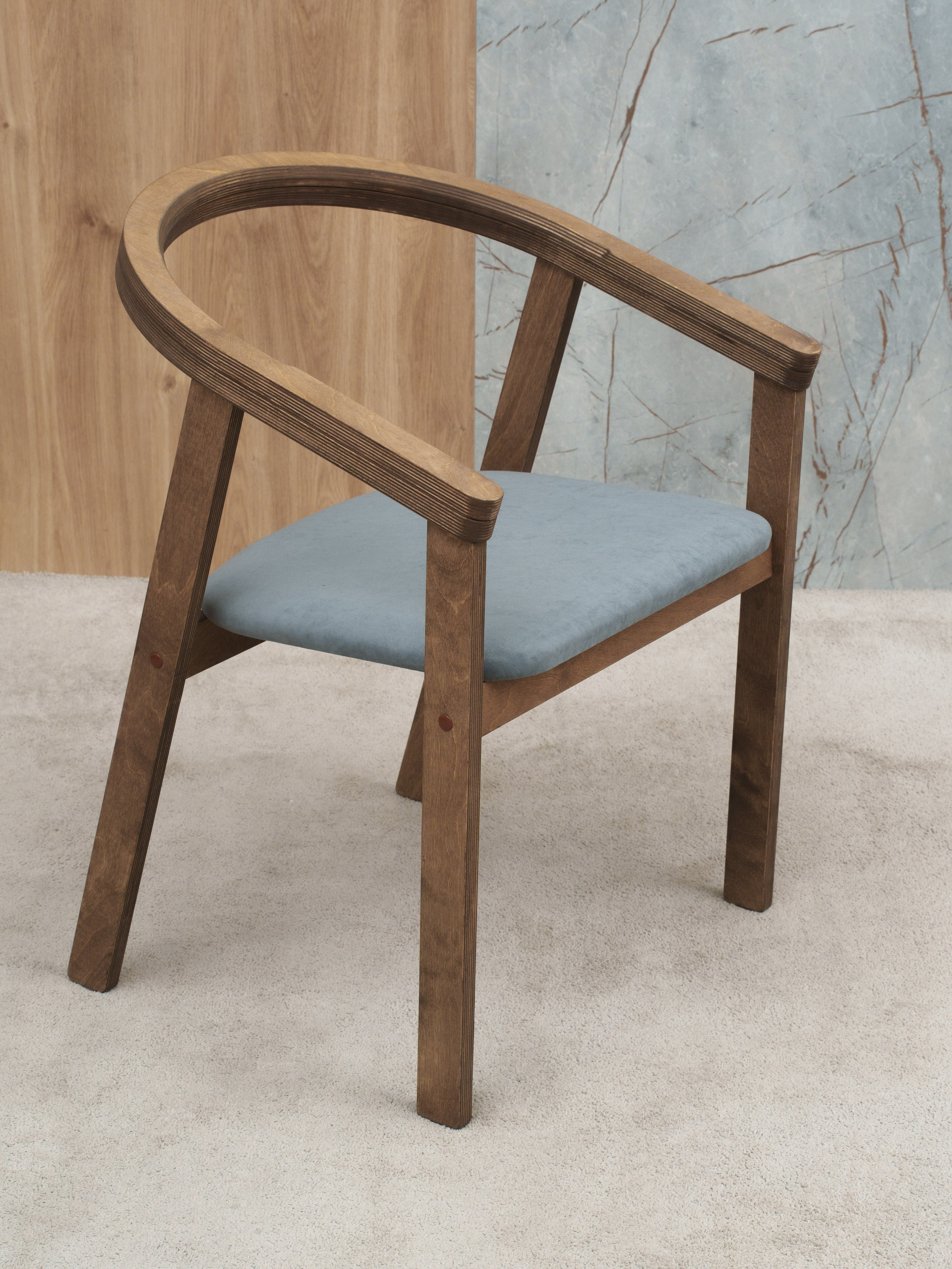 Столы и стулья для маркетплейсов. Иван Упоров — фотограф, рилсмейкер чебоксары