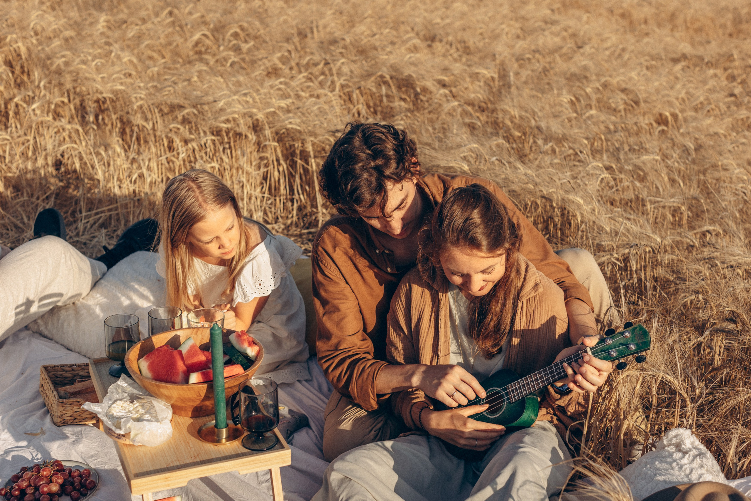 Golden fields, happy hearts. Katerina Nord | Wedding and Couple Photographer in Germany and Europe