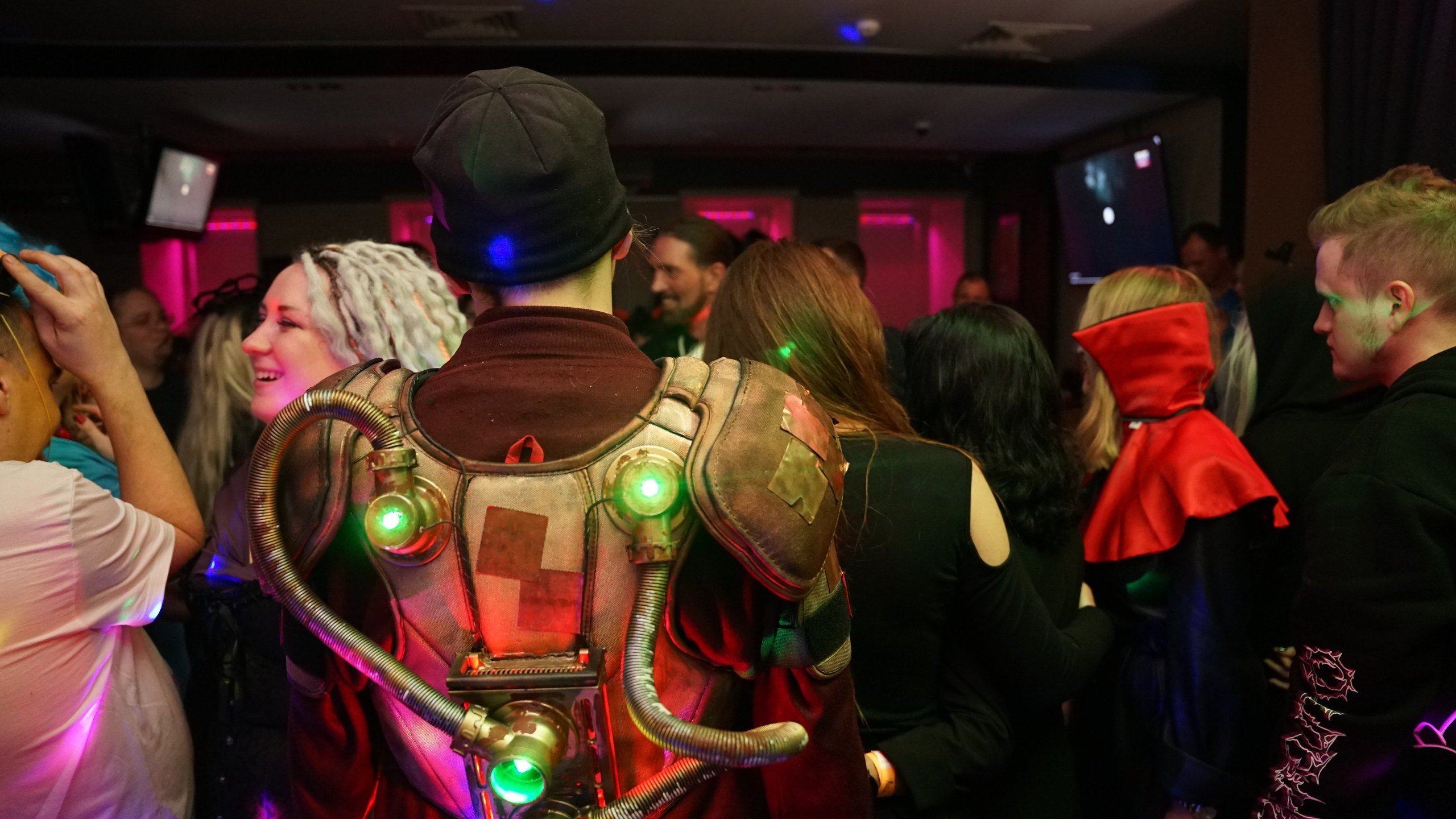 Возвращение зловещих попотрясов. Клубная вечеринка | 28.10.22. Галерея Фантим