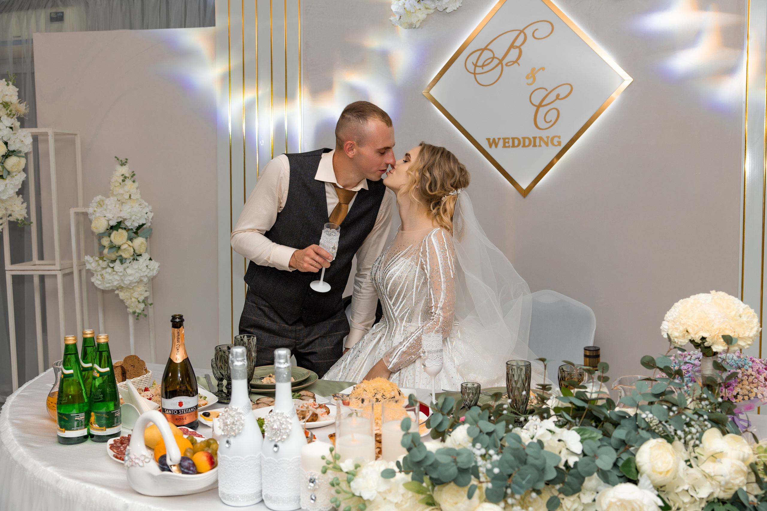 Виталий и Софья. Видеосьемка, фотосьемка свадеб, юбилеев, утренников в Краснодарском кр