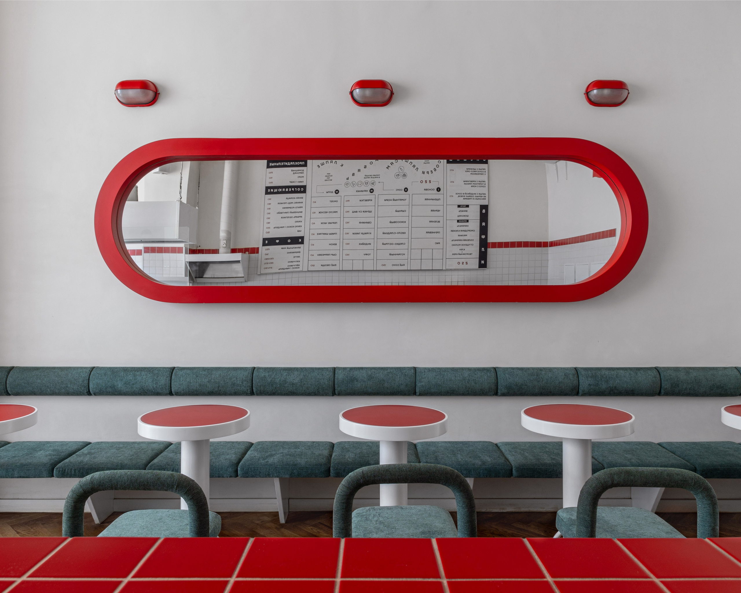 Интерьерная фотосъемка лапшичной Совок в Нижнем Новгороде. Интерьерный фотограф в Нижнем Новгороде и Москве Владимир Гудков