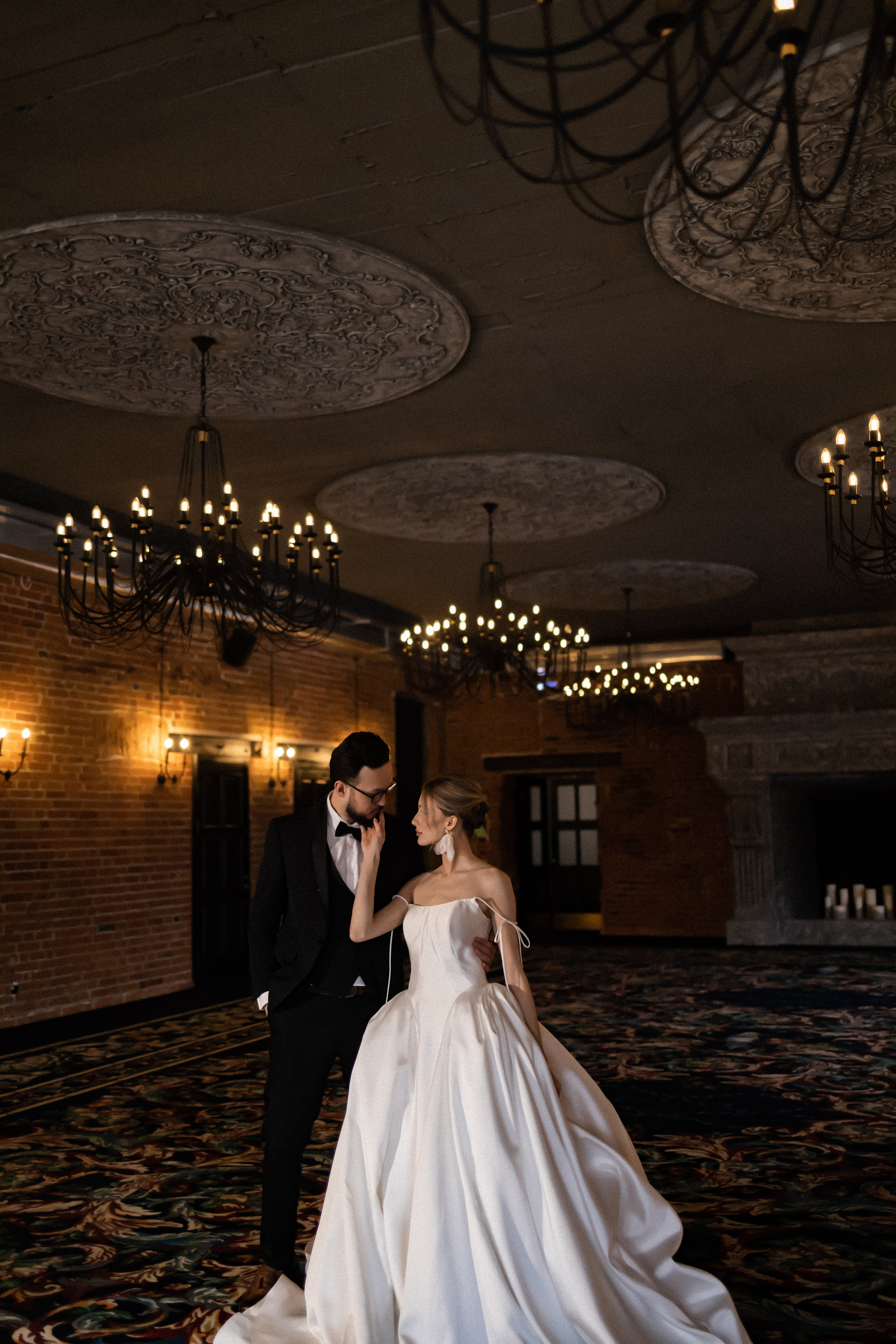 Свадебная в ресторане. Фотограф Арина Шмакова