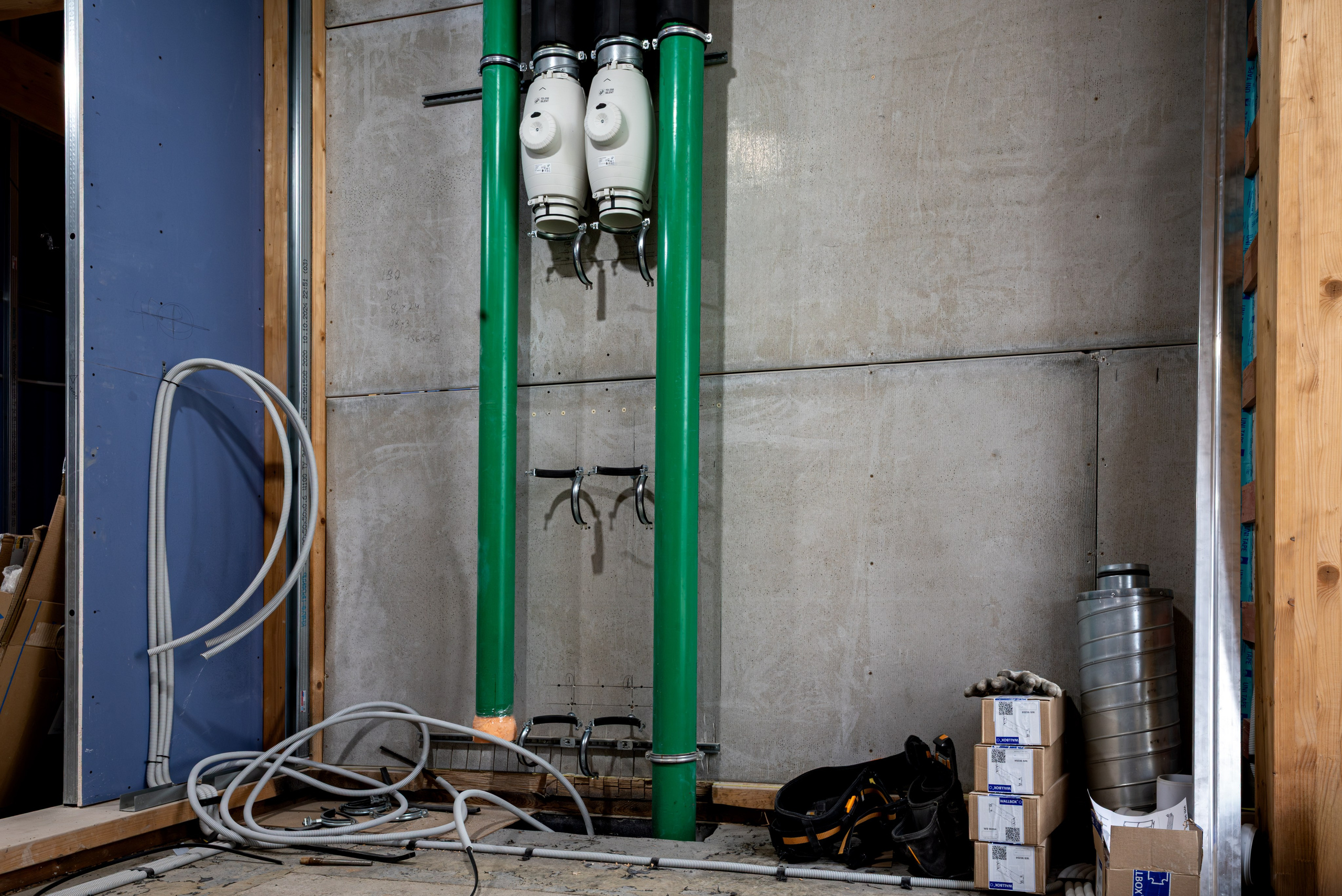 В процессе строительства. Фотограф Андрей Петрухин Москва