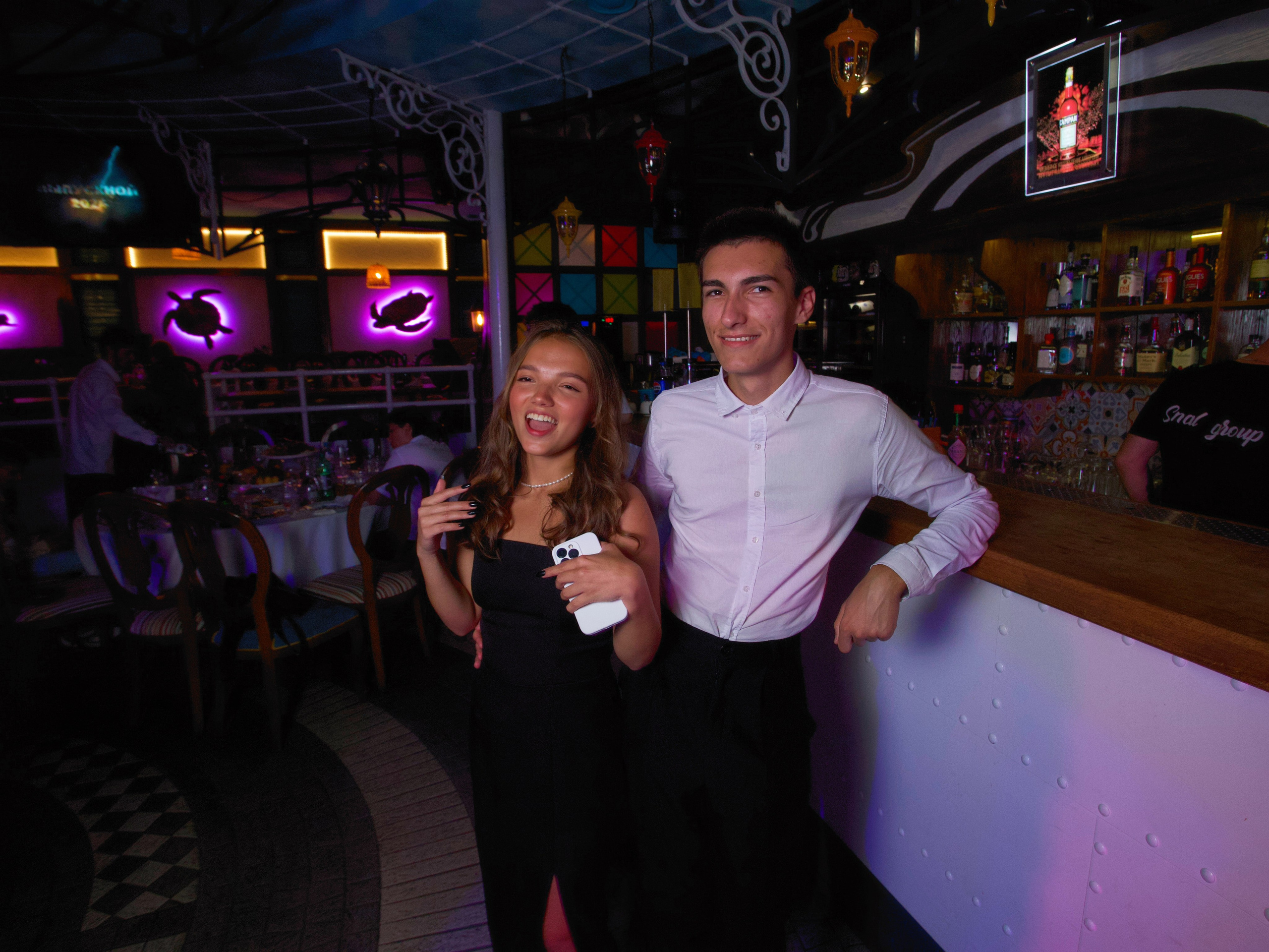 ВЫПУСКНОЙ «КОКОМО» 27.06.24. Репортажный фотограф Анапа