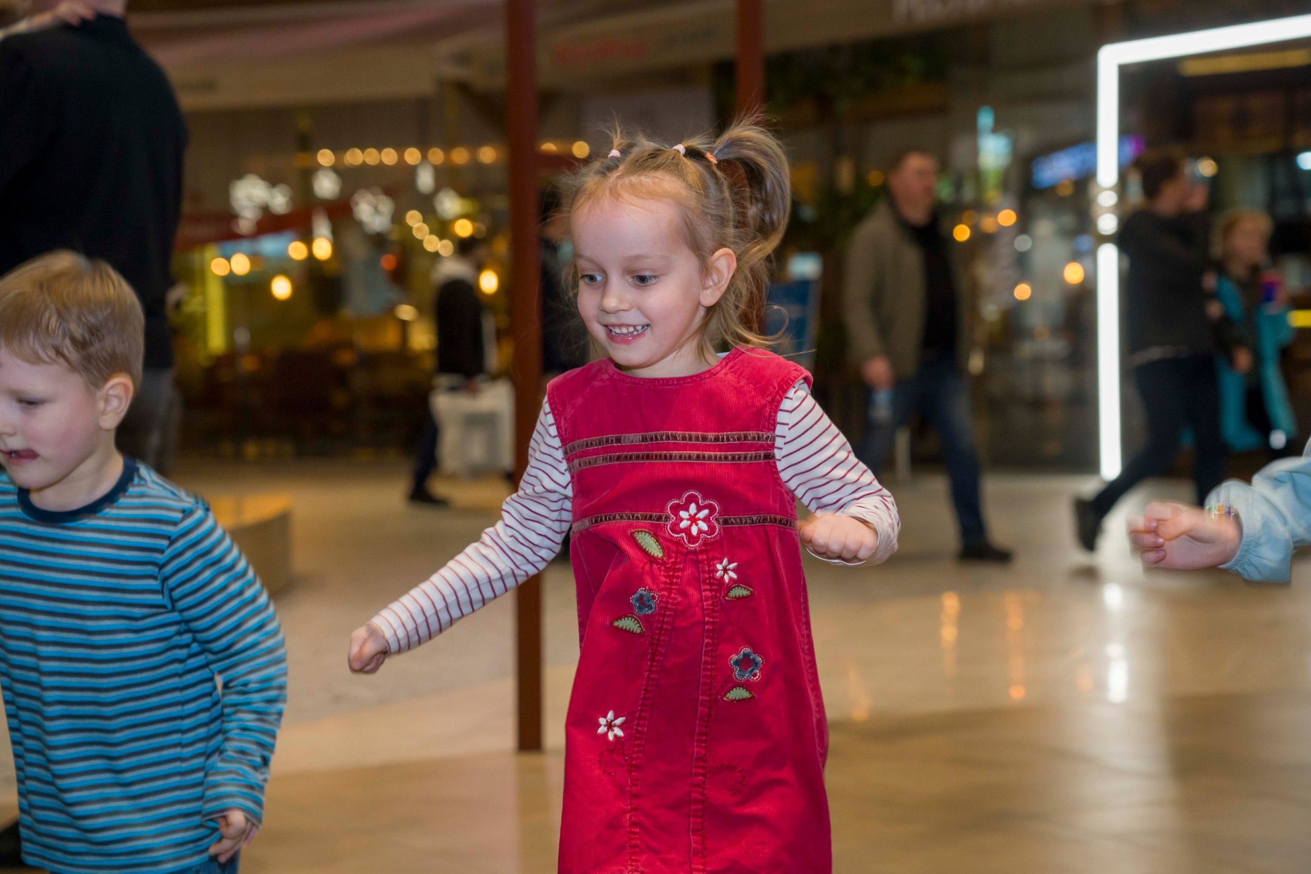 Детский праздник. Фотограф в Санкт-Петербурге. Репортажная и все съёмки для бизнеса