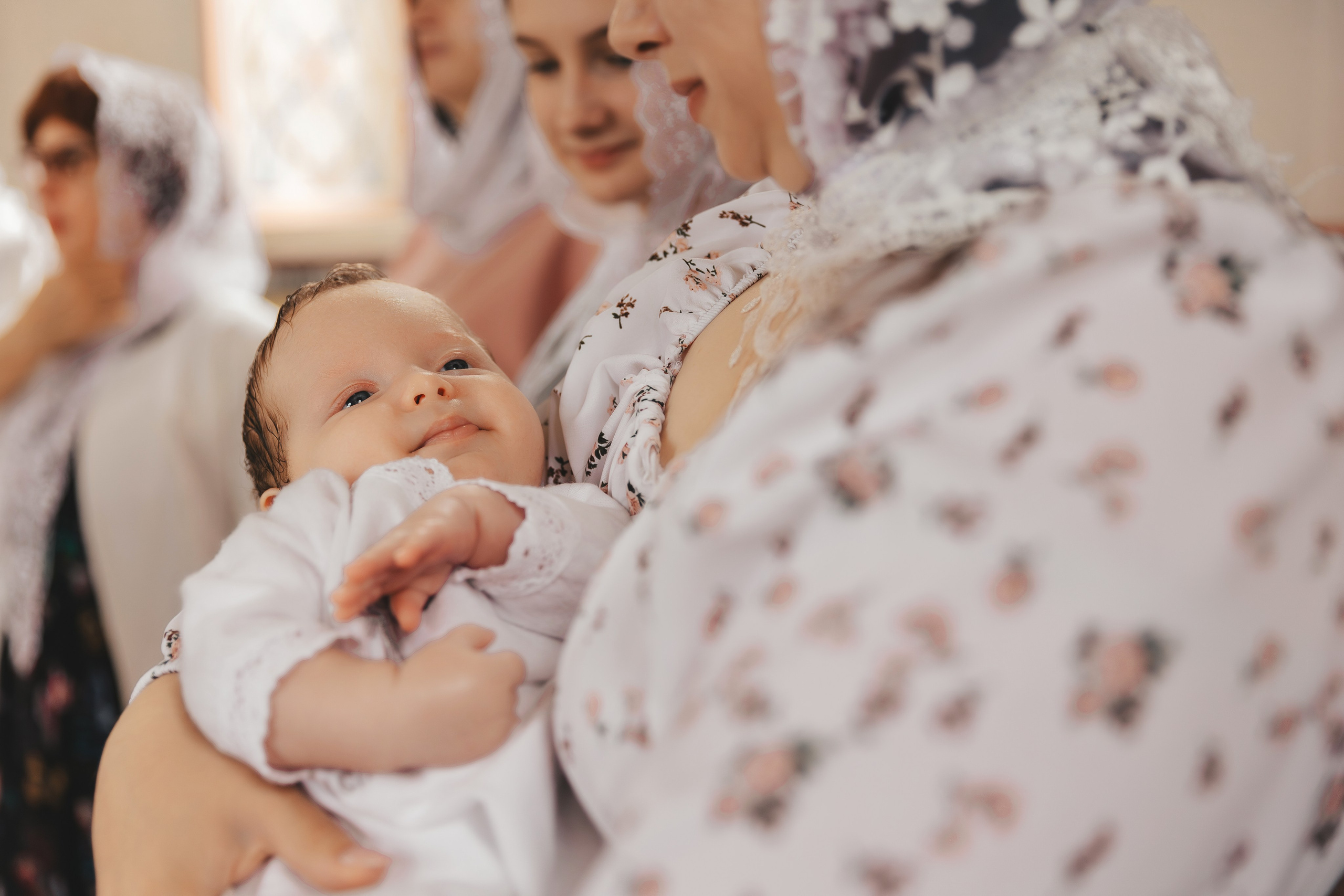 Репортажная съемка Крещения в Москве и области. Семейный и женский фотограф в Москве Надежда Воробьева