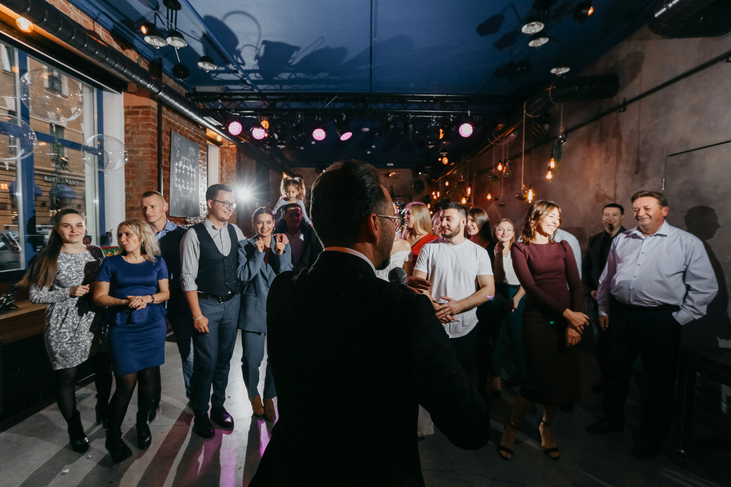 Видели ночь, гуляли всю ночь до утра!. Свадебный фотограф в Санкт-Петербурге