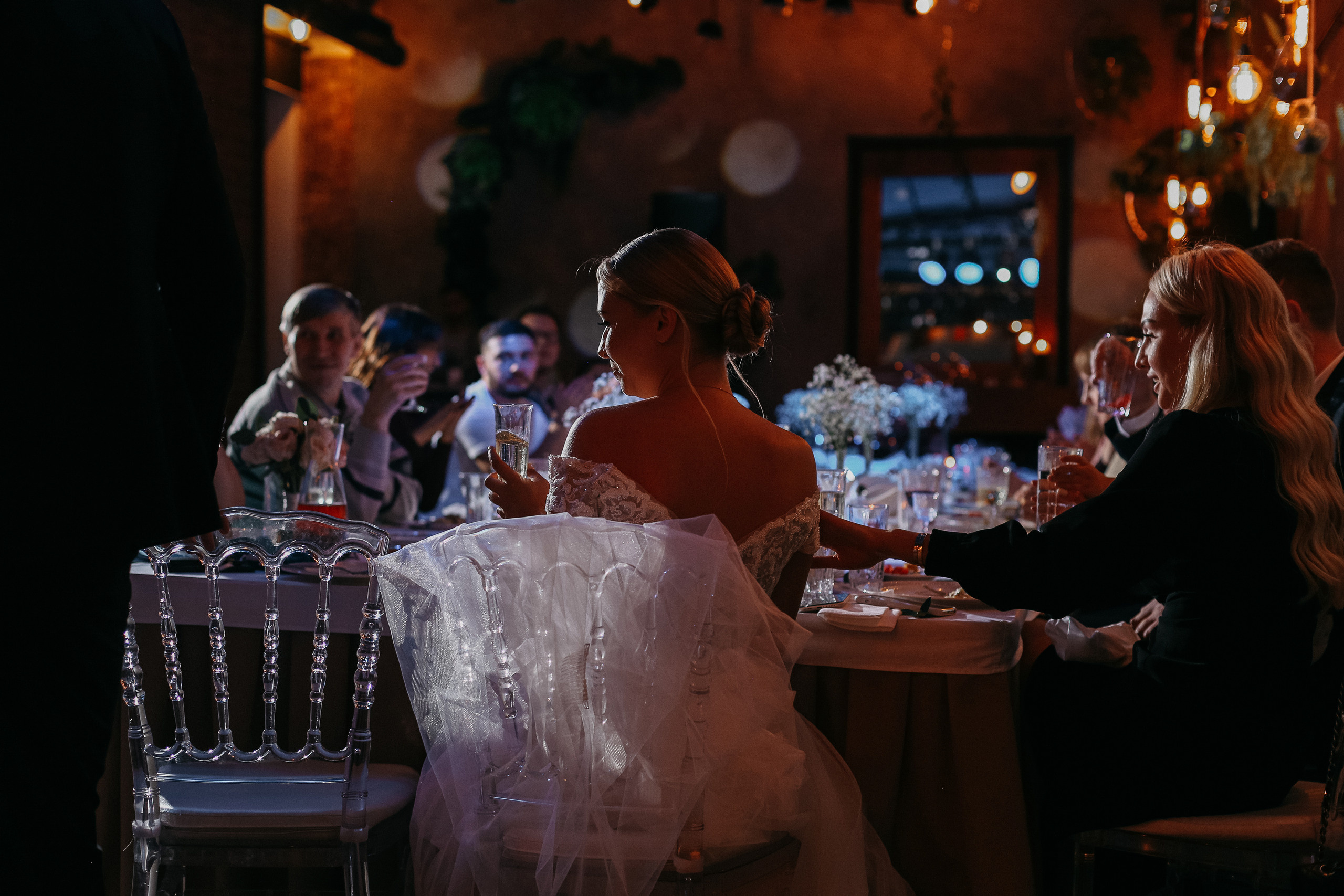 Видели ночь, гуляли всю ночь до утра!. Свадебный фотограф в Санкт-Петербурге