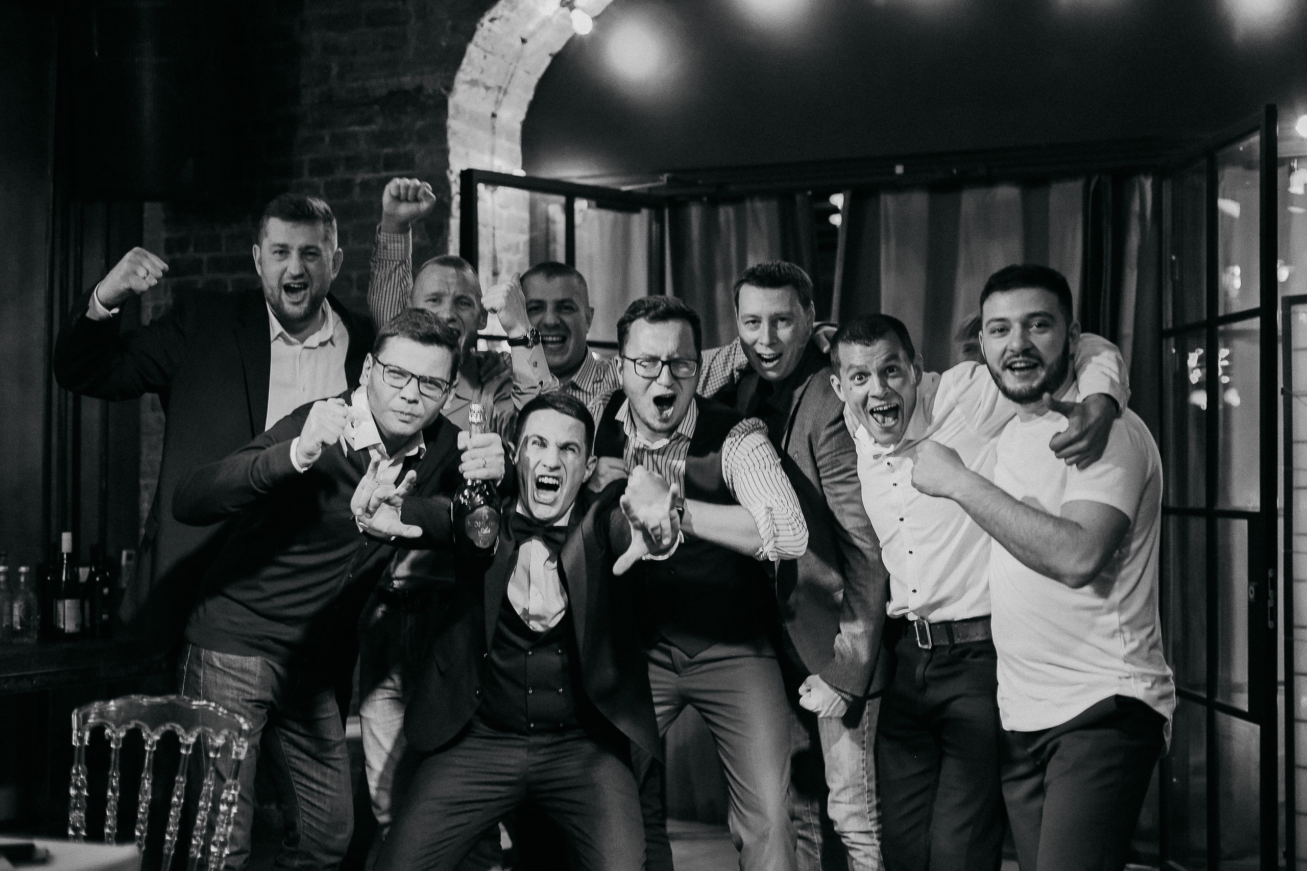 Видели ночь, гуляли всю ночь до утра!. Свадебный фотограф в Санкт-Петербурге