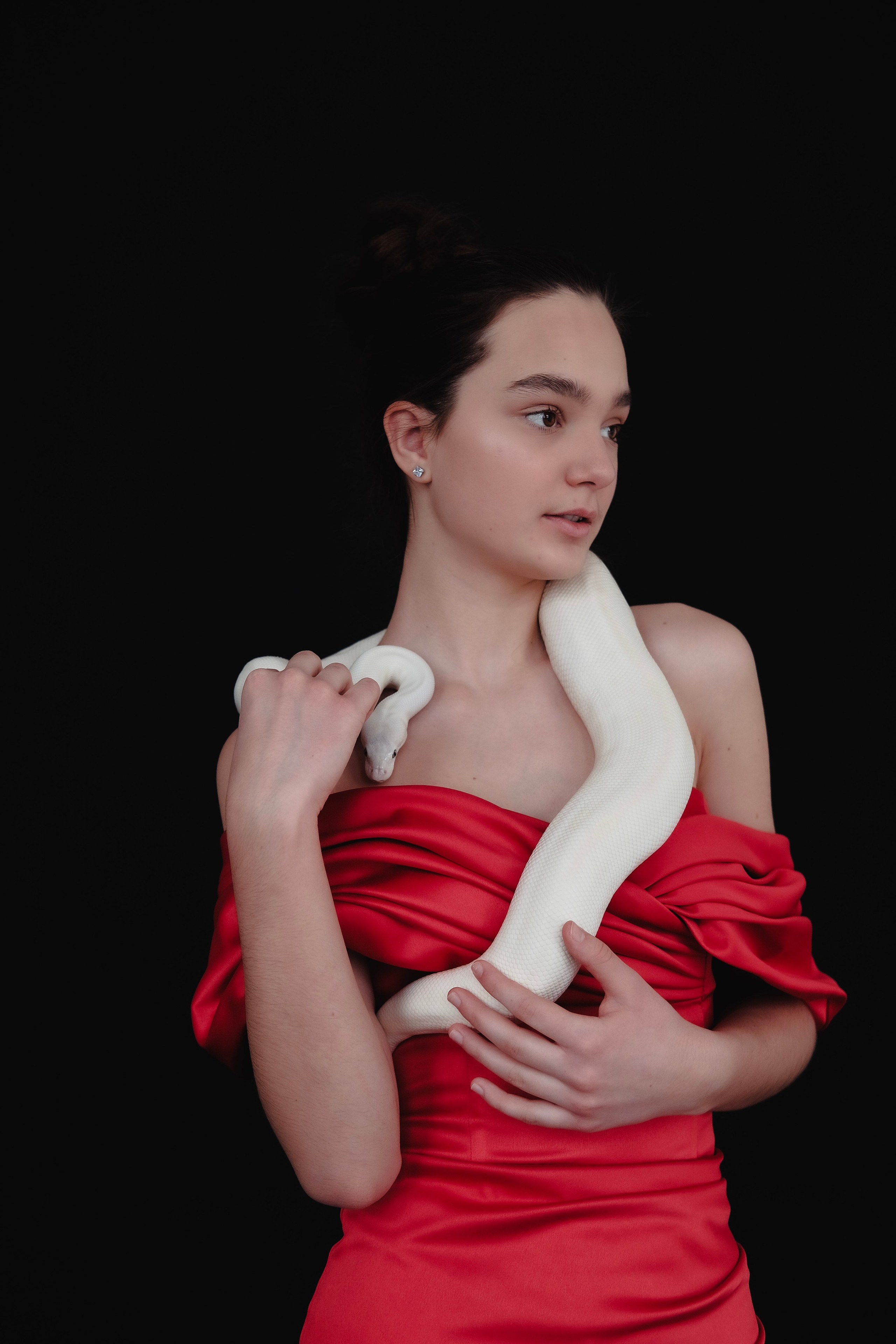 Дивайн. Свадебный салон-ателье Бонжур в Минске Bonjour