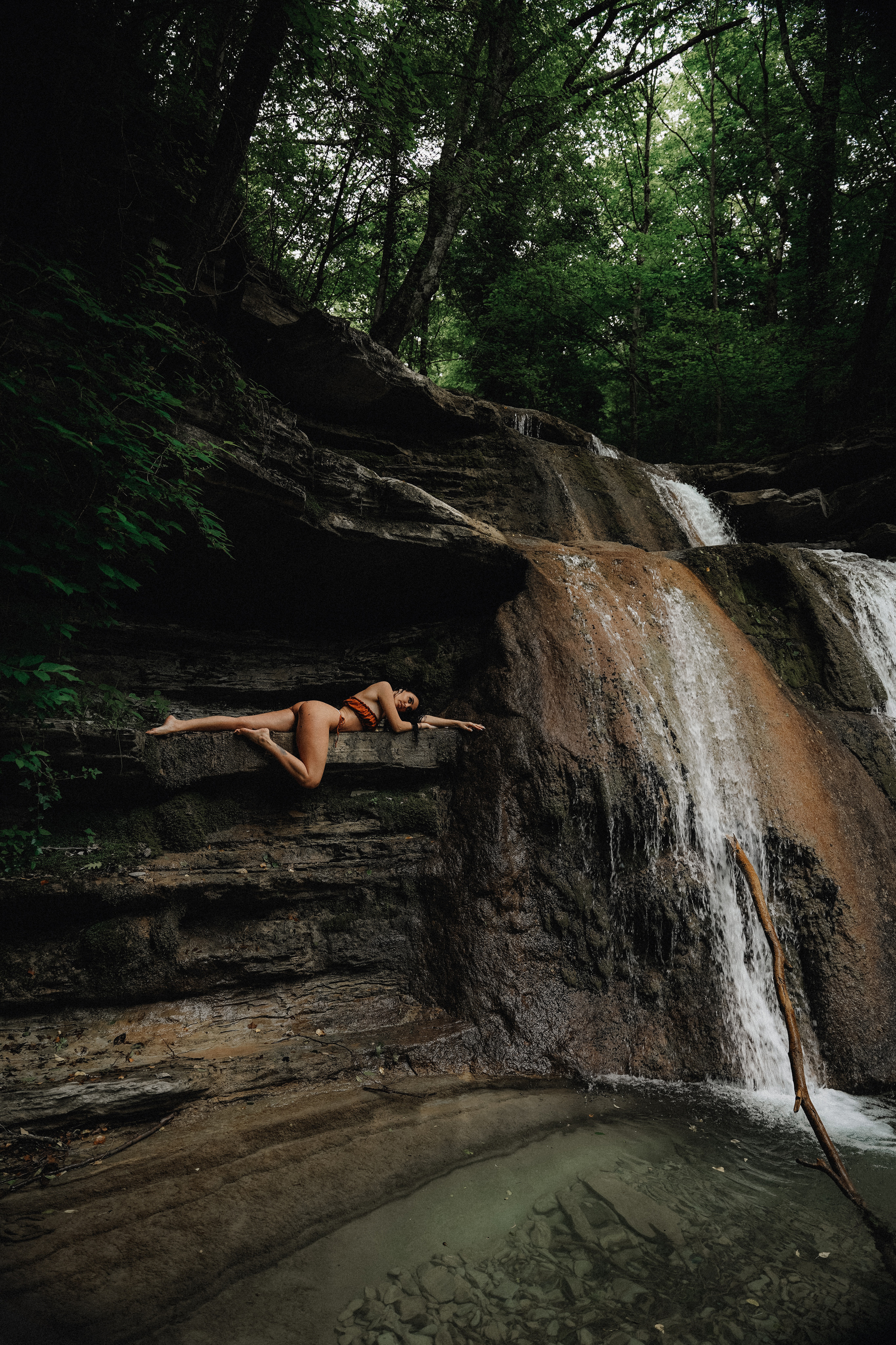 Геленджик фотосессия на водопадах. VISUAL ARTIST · KRONGAUZ ANASTASIA