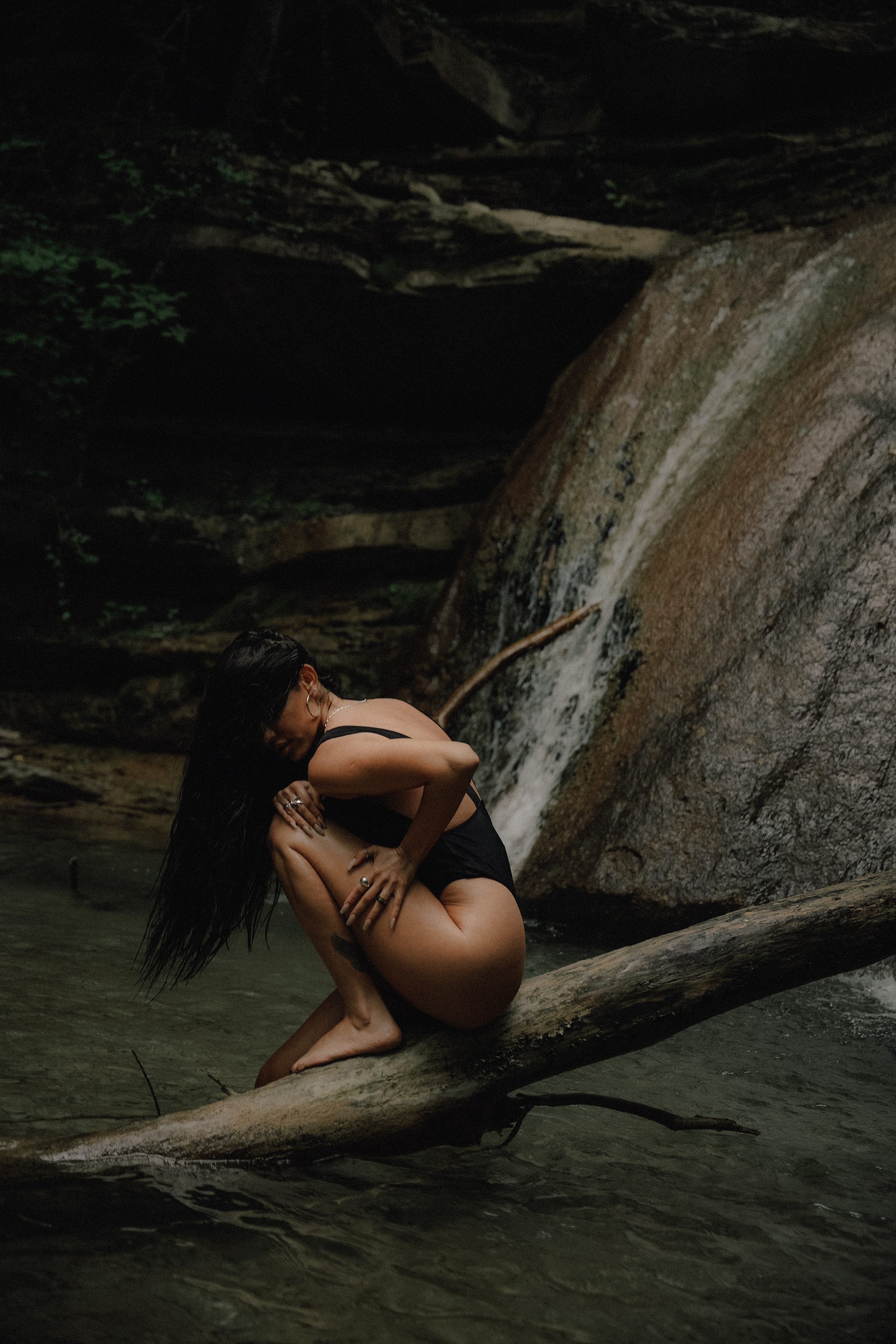 Геленджик фотосессия на водопадах. VISUAL ARTIST · KRONGAUZ ANASTASIA