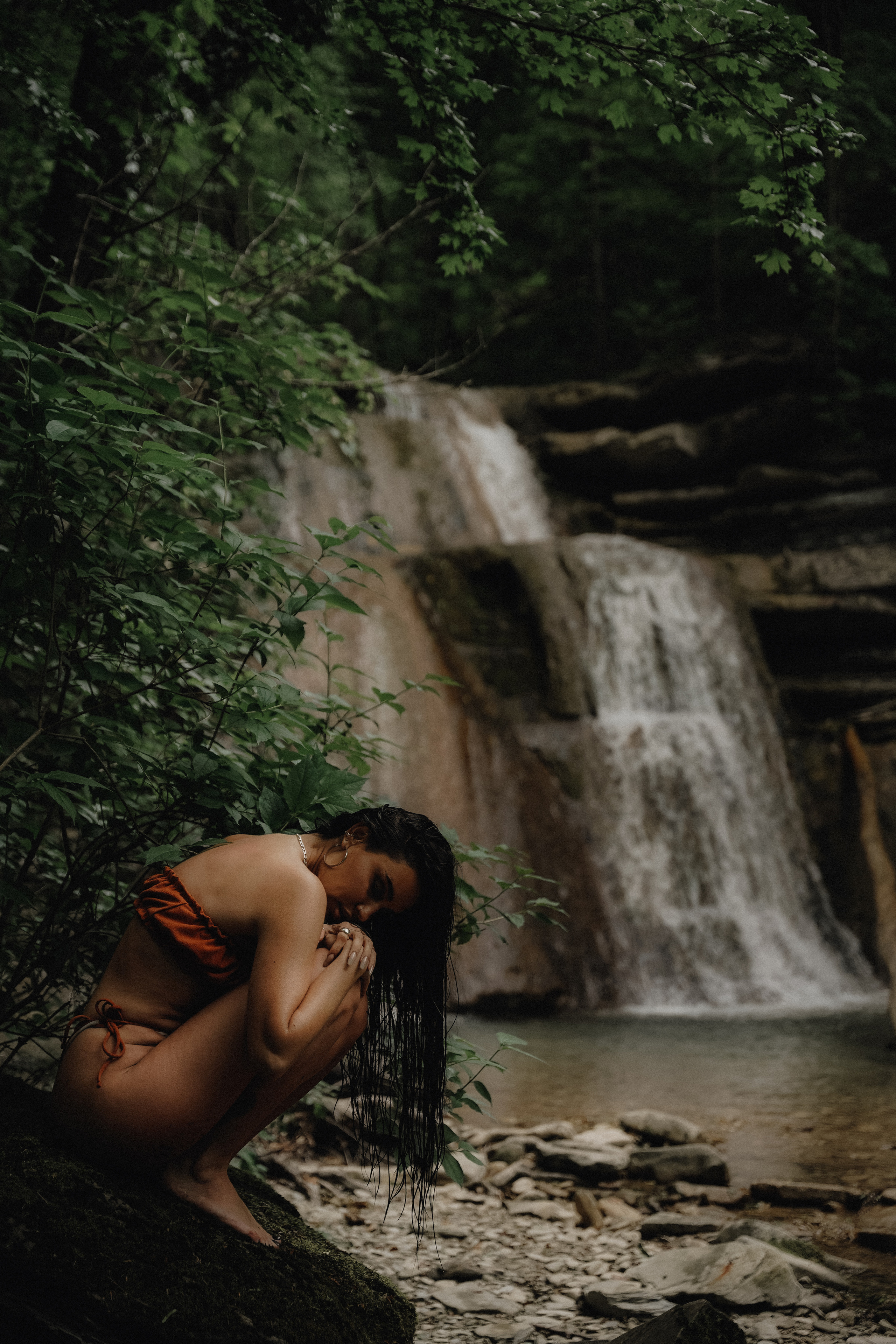 Геленджик фотосессия на водопадах. VISUAL ARTIST · KRONGAUZ ANASTASIA