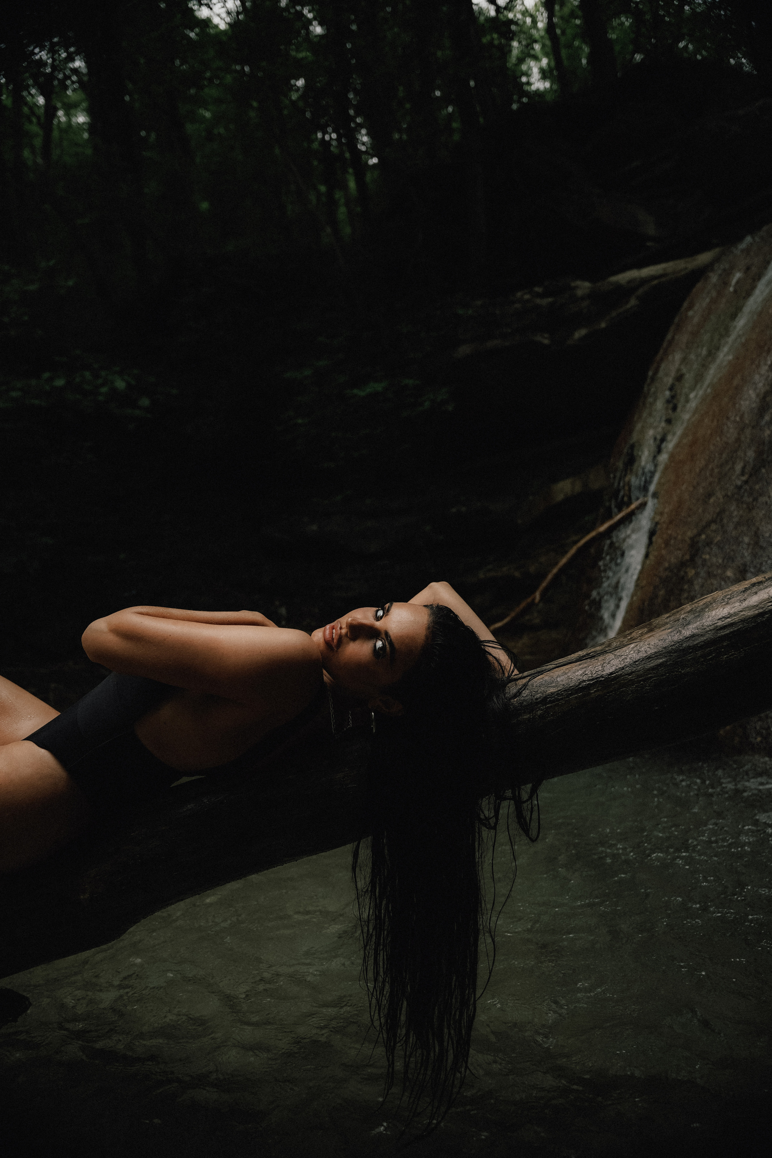 Геленджик фотосессия на водопадах. VISUAL ARTIST · KRONGAUZ ANASTASIA