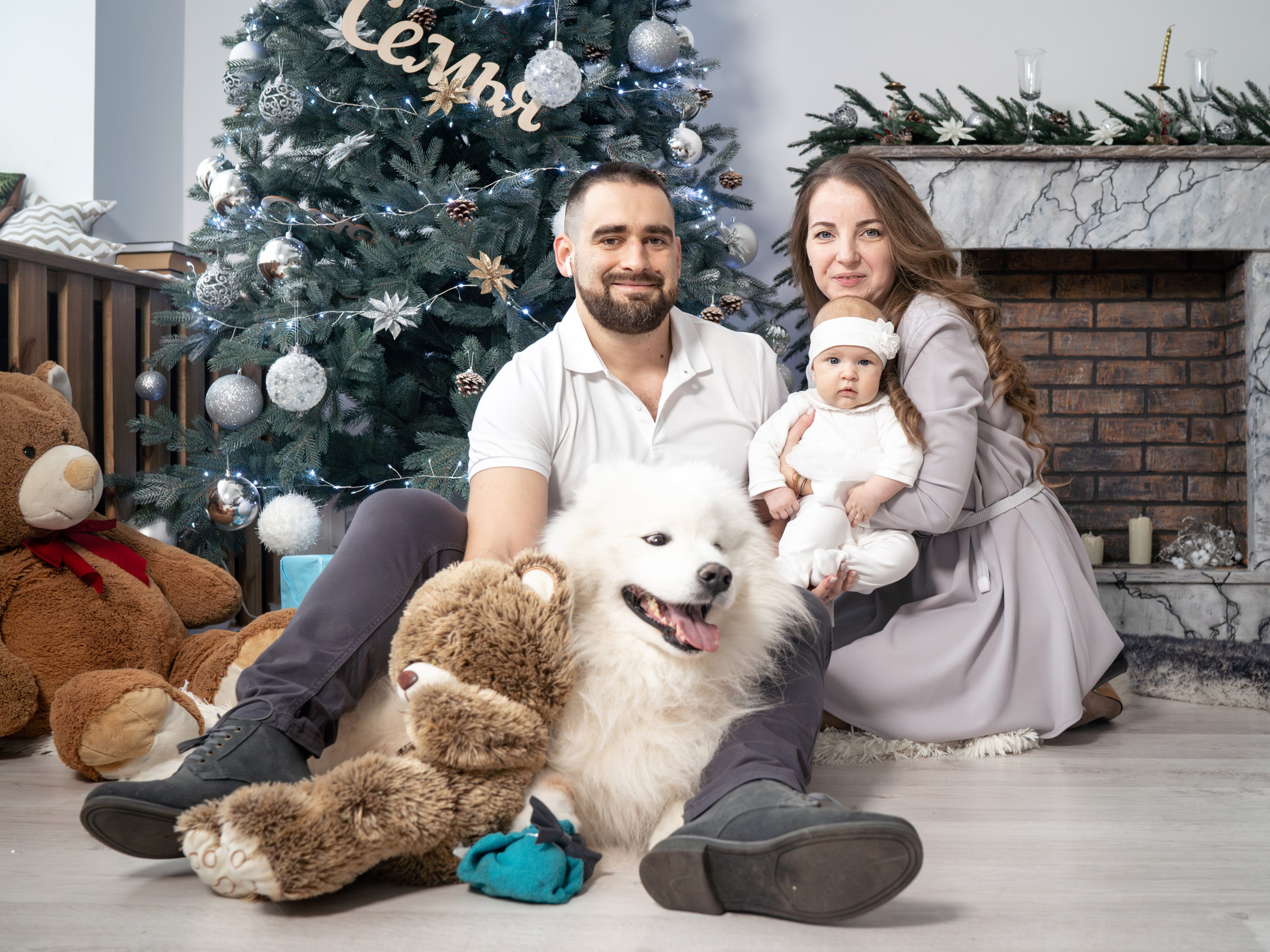 С самоедской лайкой. Фотограф Зинаида Евдокимова