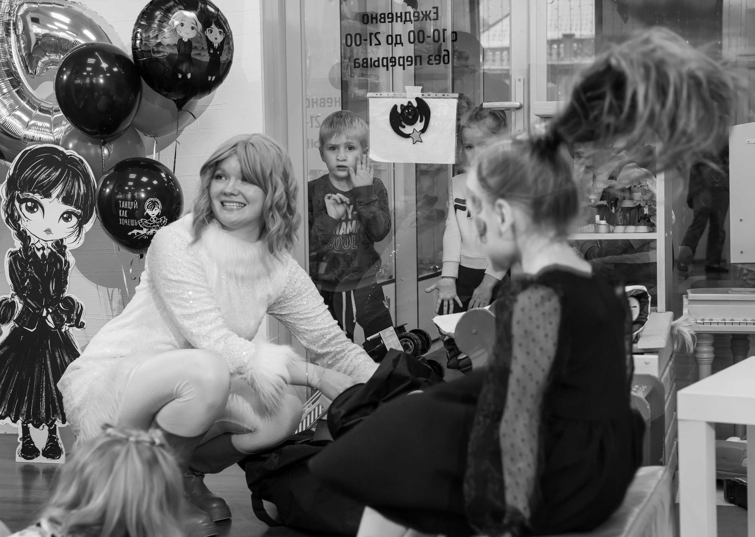 День рождения Маши в стиле «Wednesday». Свадебный и репортажный фотограф (Москва, Королев и другие)