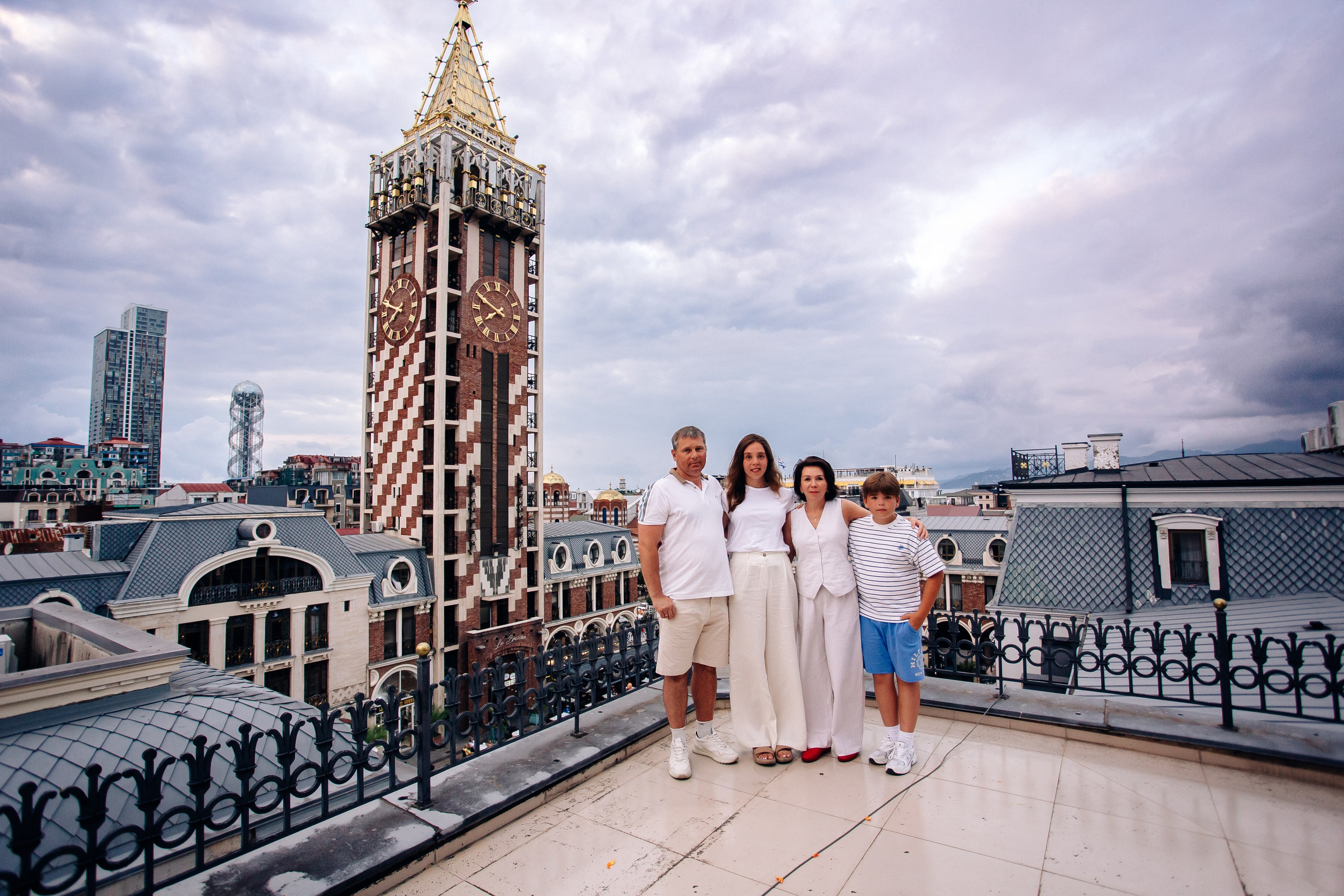 LOVE STORY / Семейные съёмки. Фотограф Батуми | Lera Rawlick