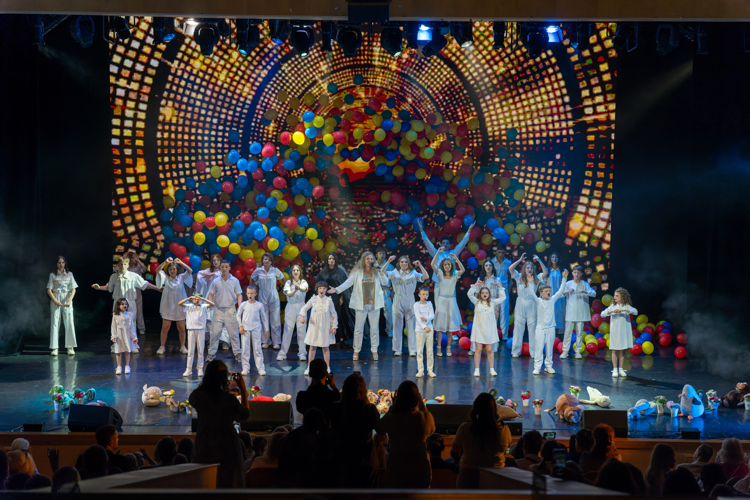 Съёмка благотворительного спектакля «Новая история деревянного мальчика». «Студия DRONAVT`s» — видеосъёмка и фотография г. Москва