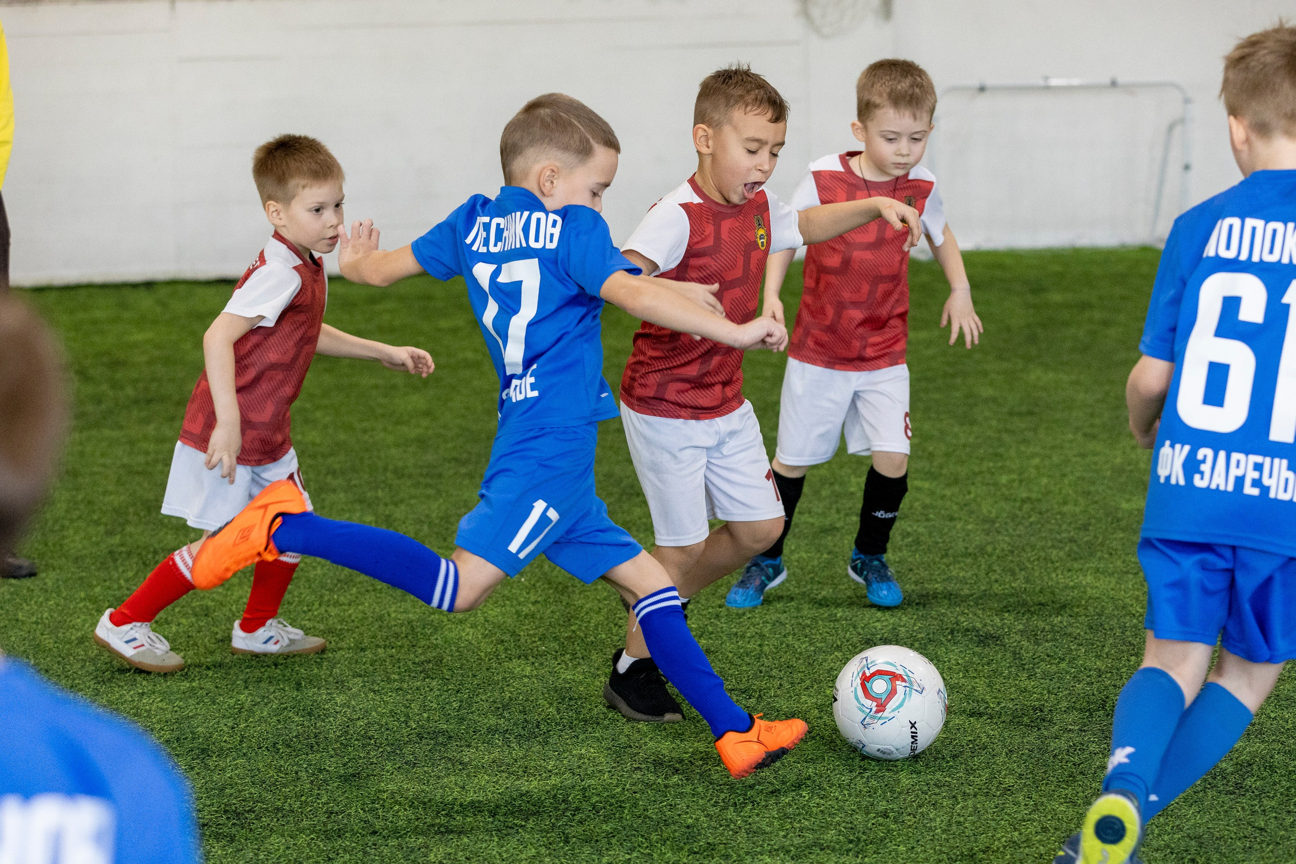 Детский футбол. Спортивный и репортажный фотограф в Екатеринбурге Пустовая Аделя