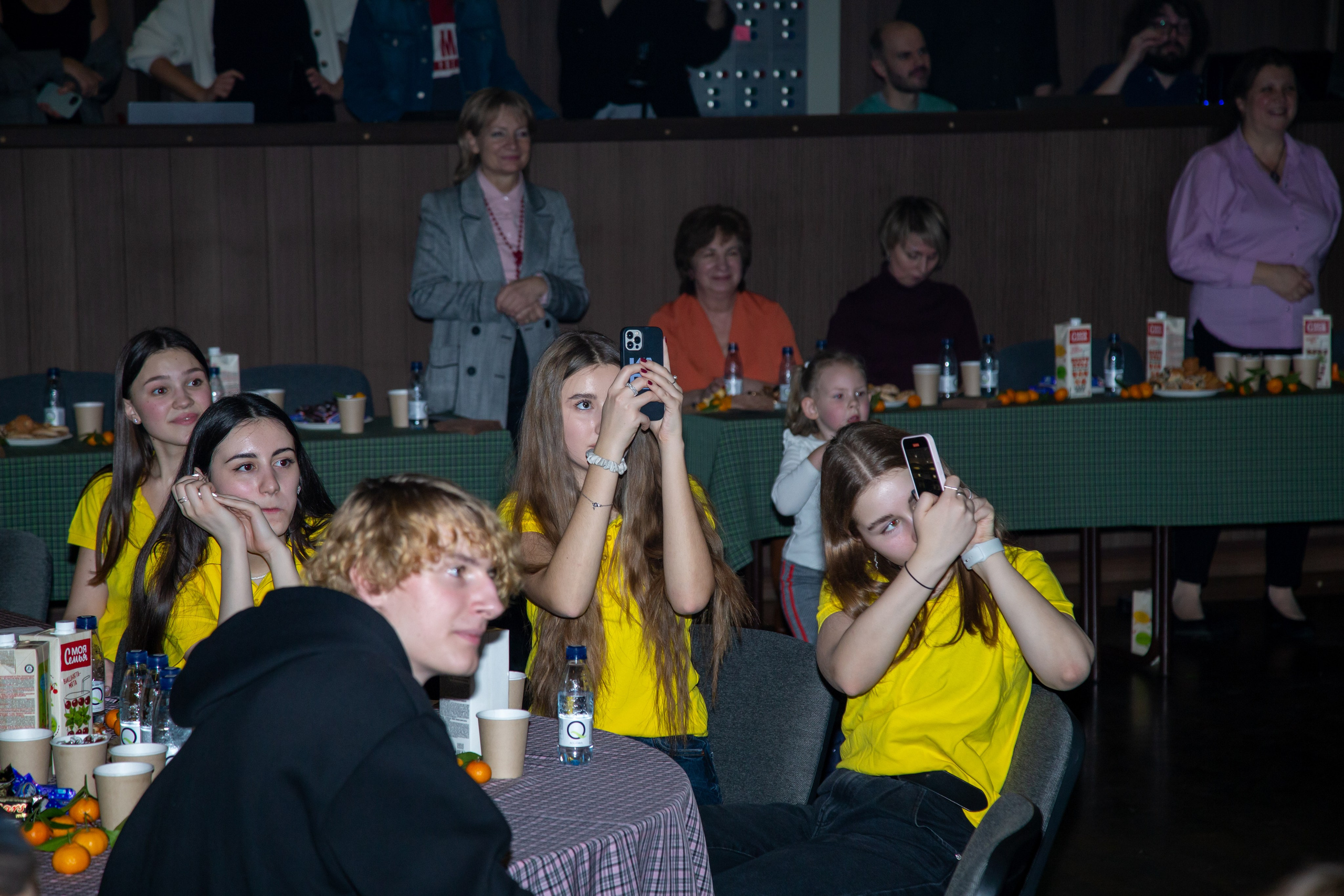 Репортажная съёмка для Домисольки на новый год. «Студия DRONAVT`s» — видеосъёмка и фотография г. Москва