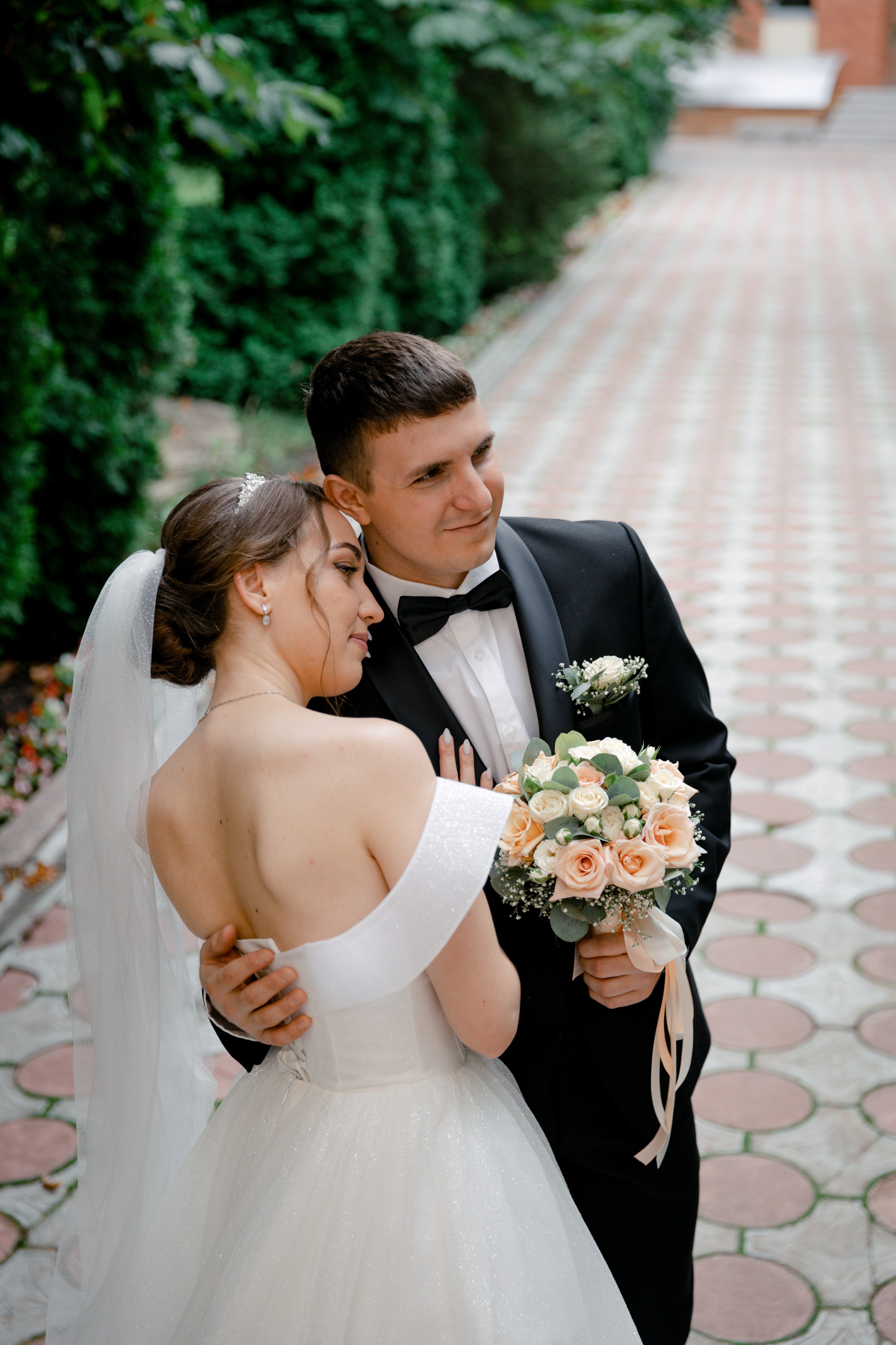 Свадебная прогулка. Камилла — свадебный и женский фотограф в Саратове