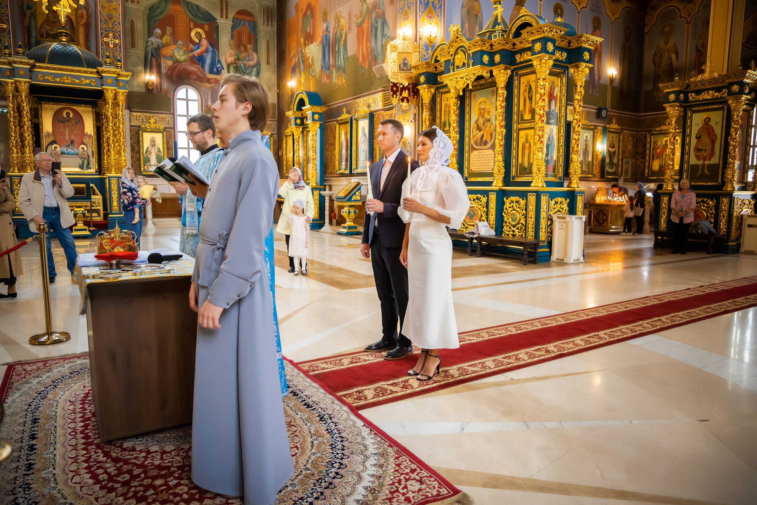 В Храме. Семейный и Свадебный фотограф в Астане Александр Астапов
