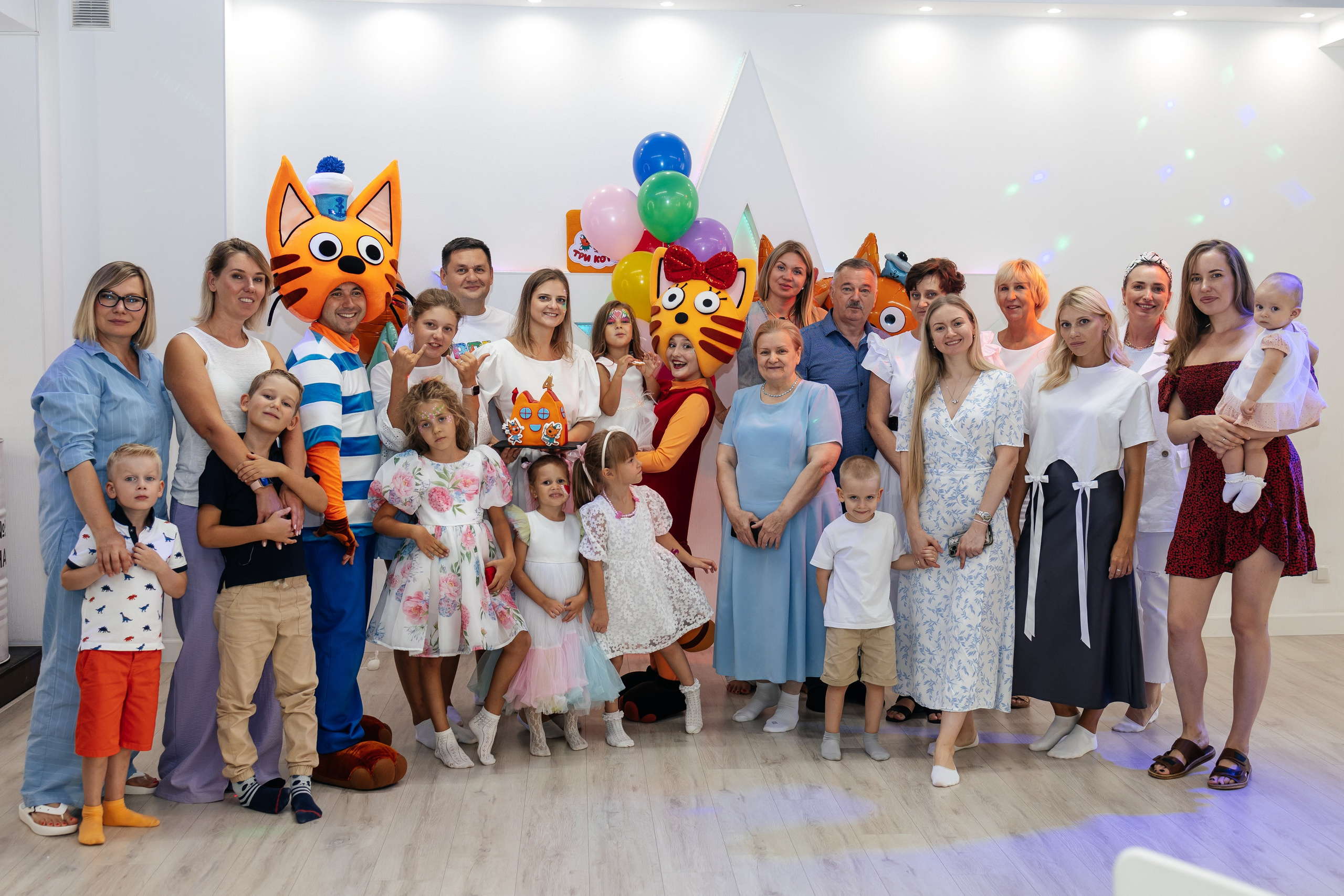 Детские сады и школы. Photograph Svetlana Volkova