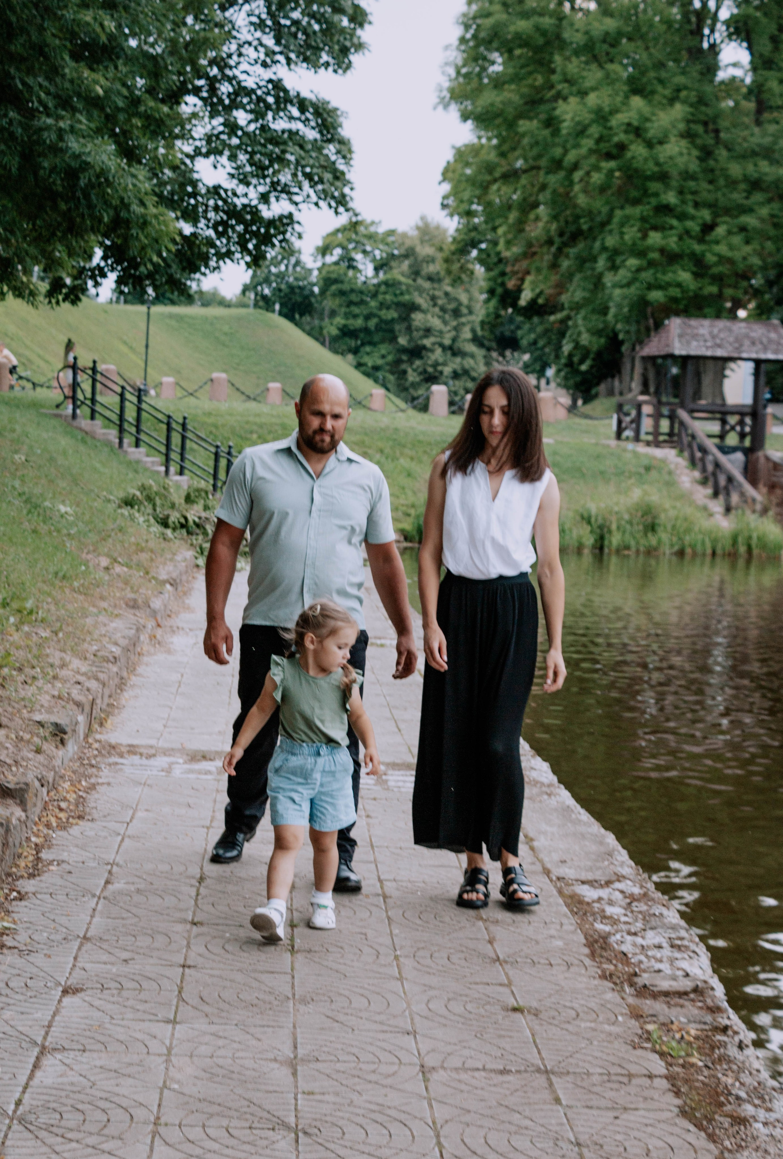 Алексей, Римма, Аннушка и Полина. Бережно сохраняю ваши чувства и истории на своих фотографиях