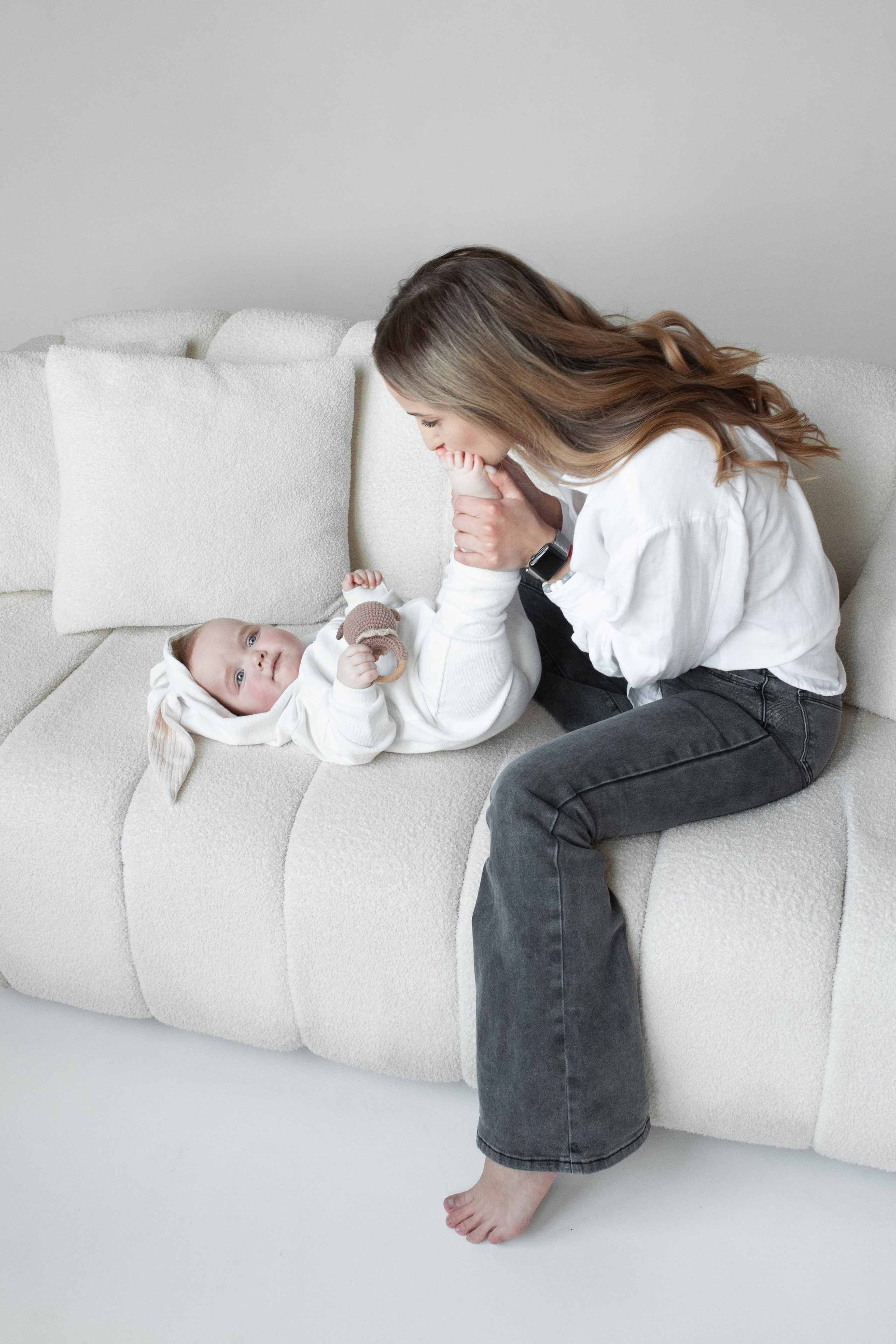Евгения и Ева. Фотограф Владивосток, семейные и индивидуальные съемки