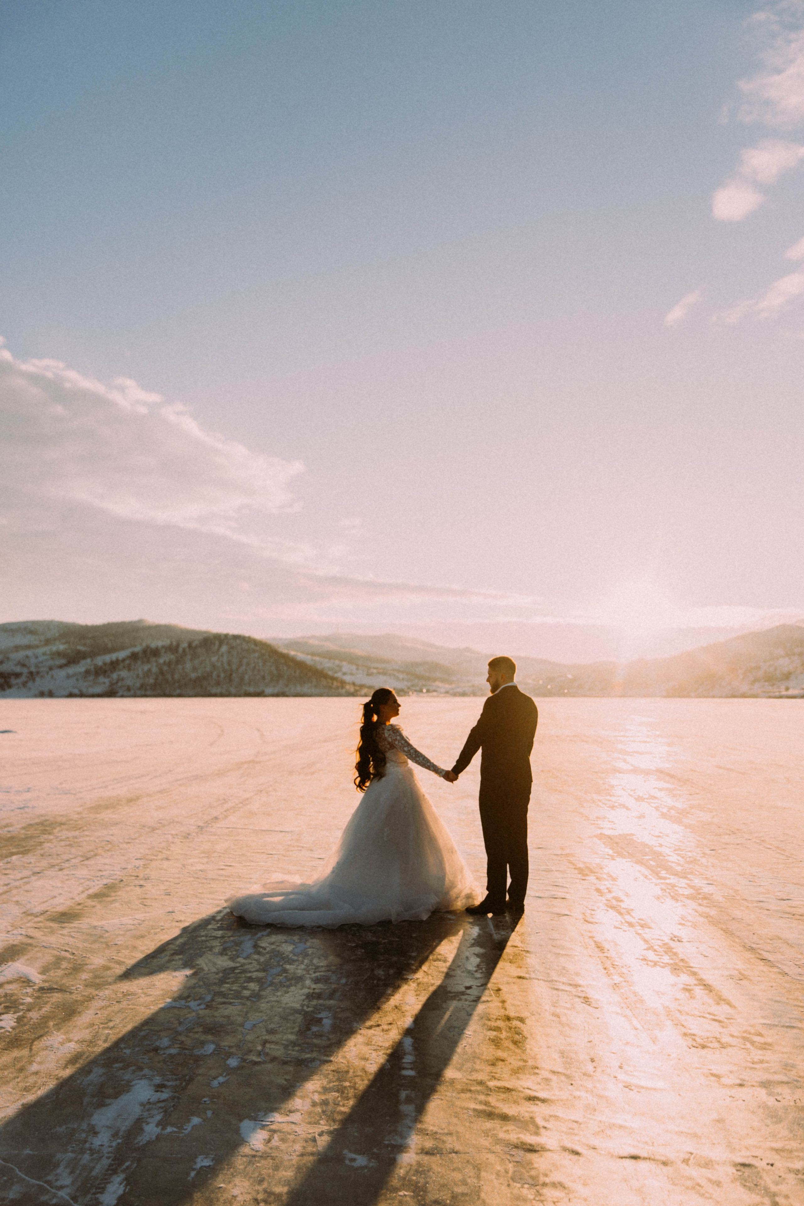 Свадебная зимняя съемка на Байкале. Главная