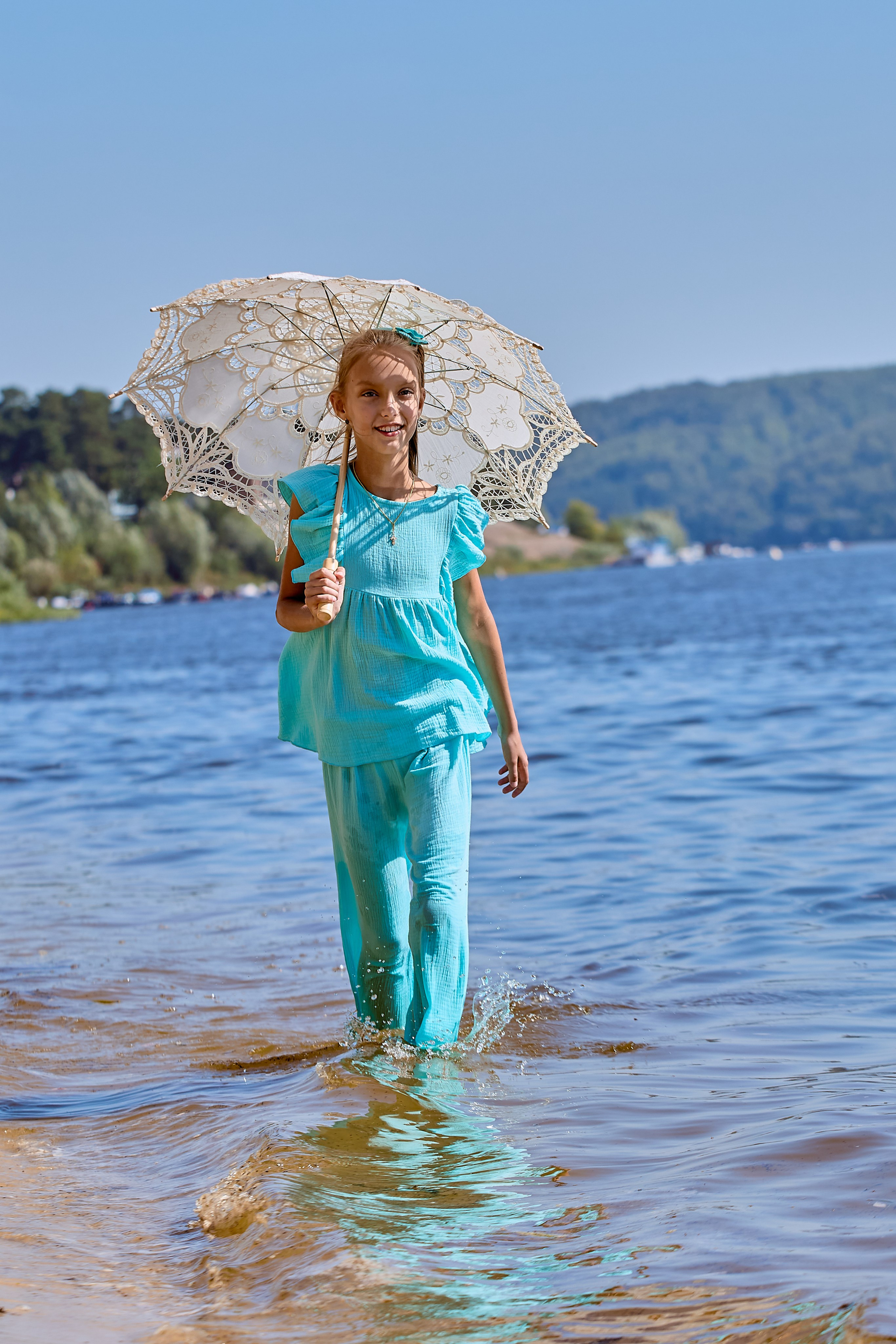 Детская Фотосессия прогулка у реки Дзержинск Православный детский фотограф Николай Голованов