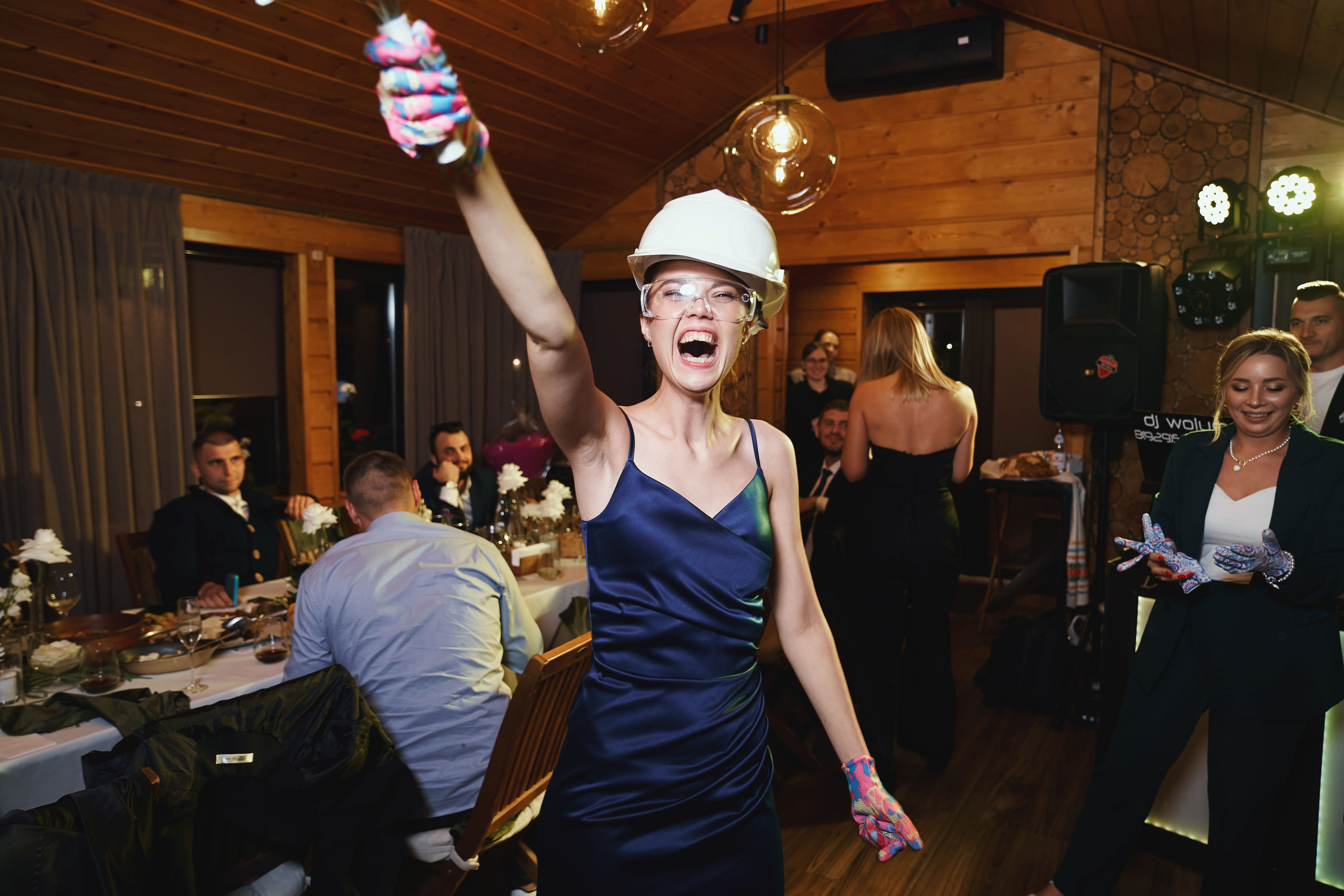 Свадьба Николая и Ирины в Золотом сазане, большая беседка