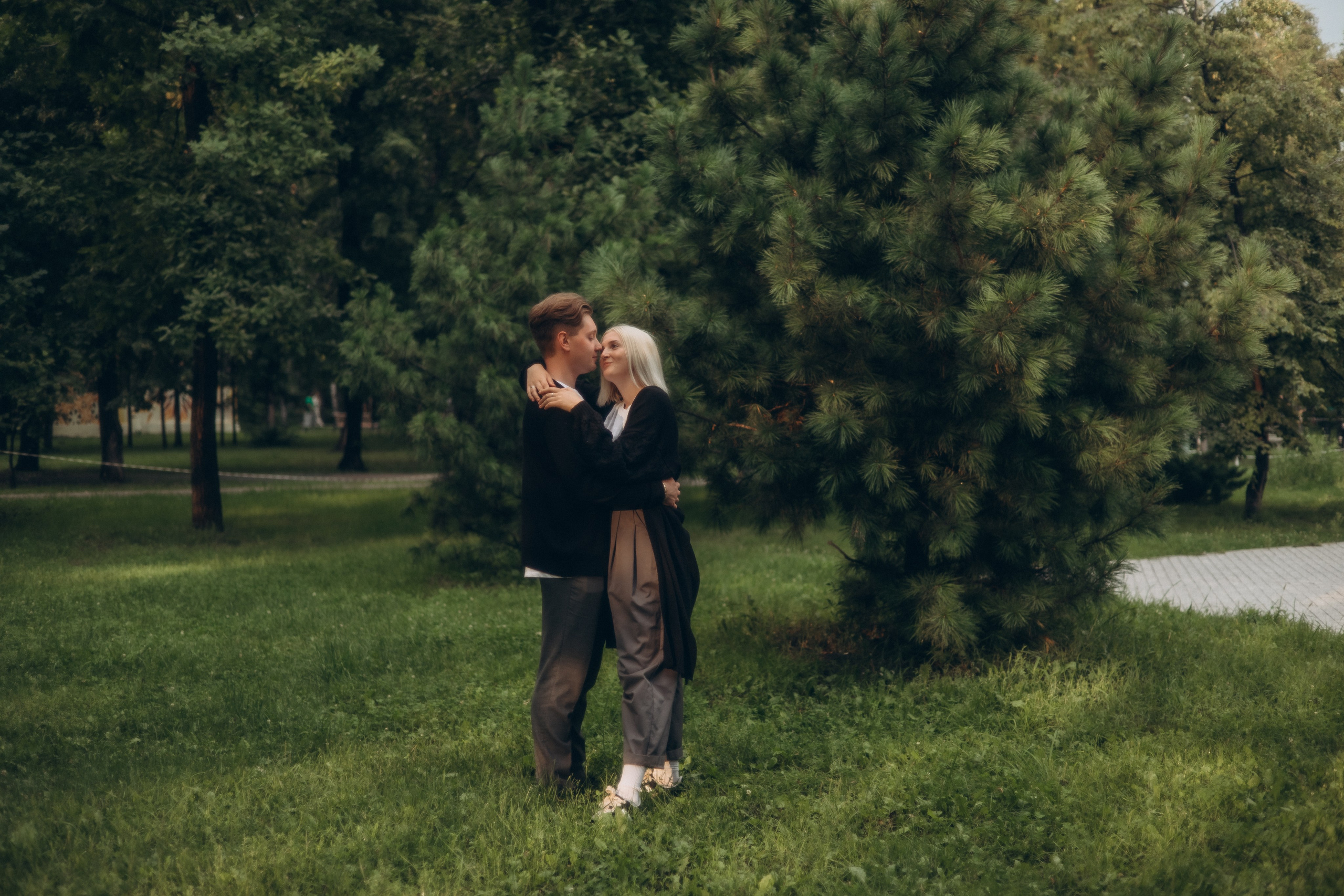 Love Story в парке. Семейный, детский, женский фотограф в Новосибирске Оля Борисова