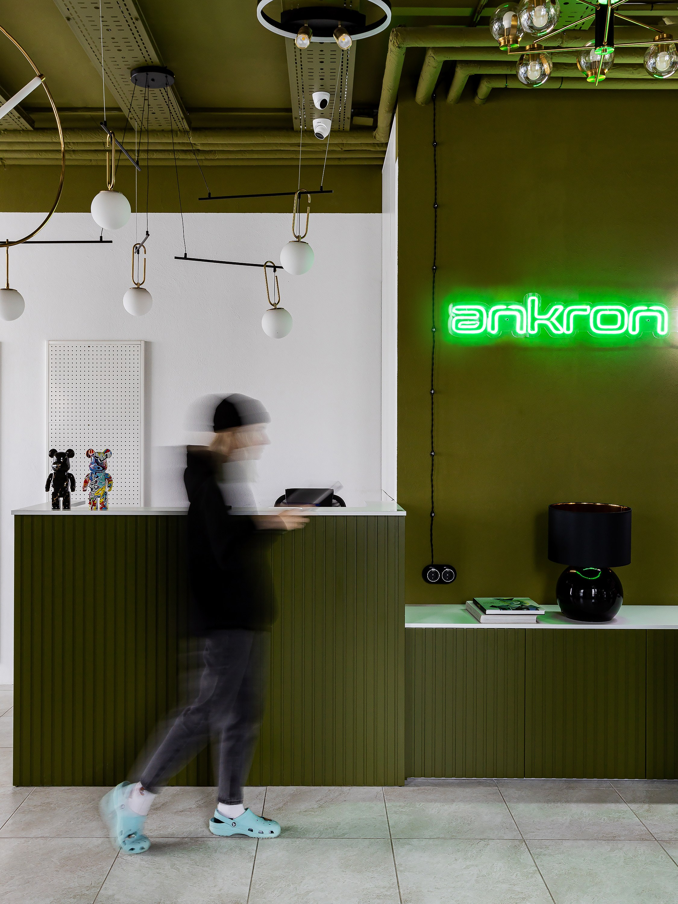 Офис с элементами лофта. Интерьерный фотограф Виталина Ворошкевич