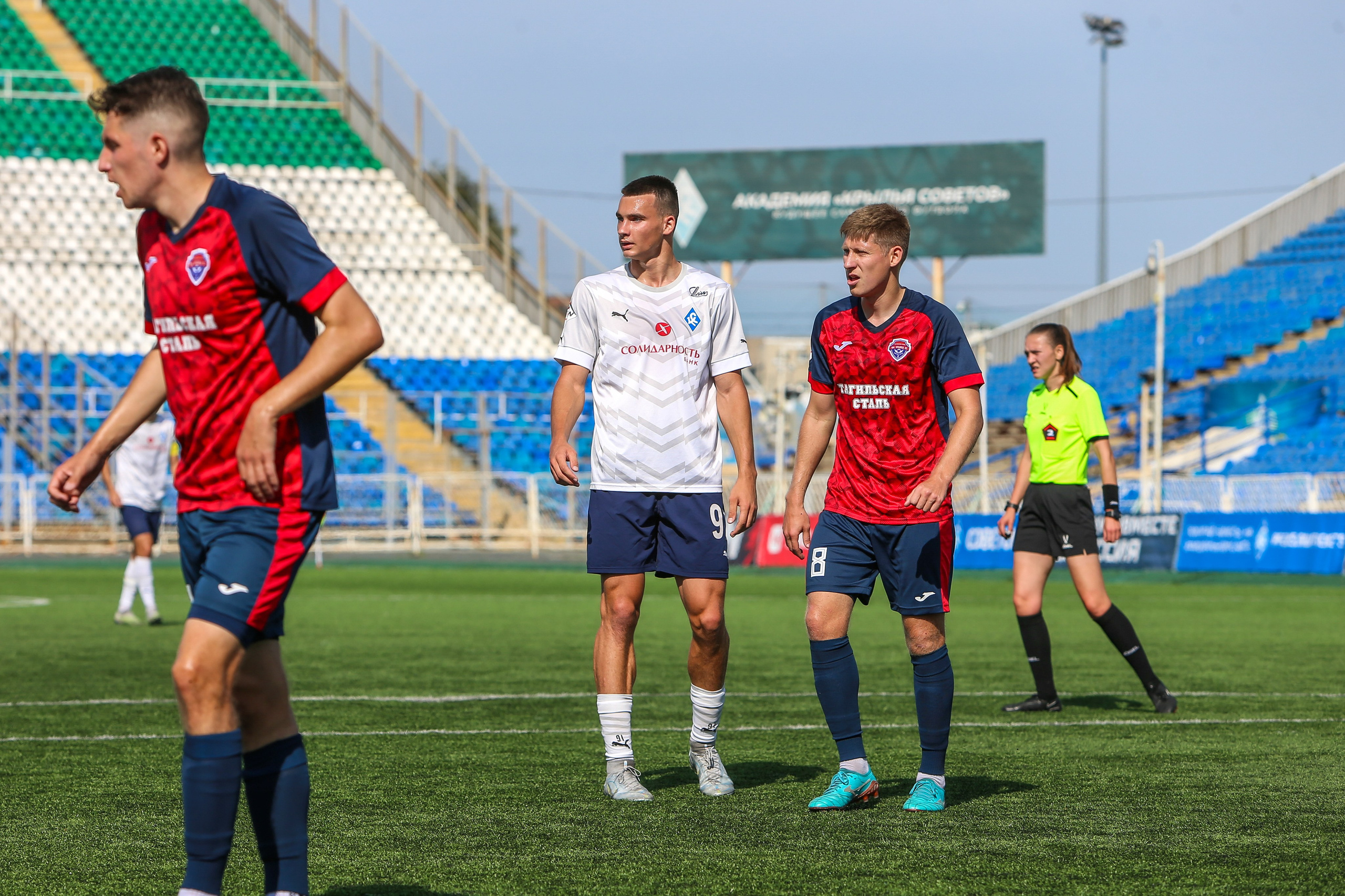 Крылья Советов — Уралец-ТС. Вторая Лига «Дивизион Б». Спортивный фотограф в Самаре