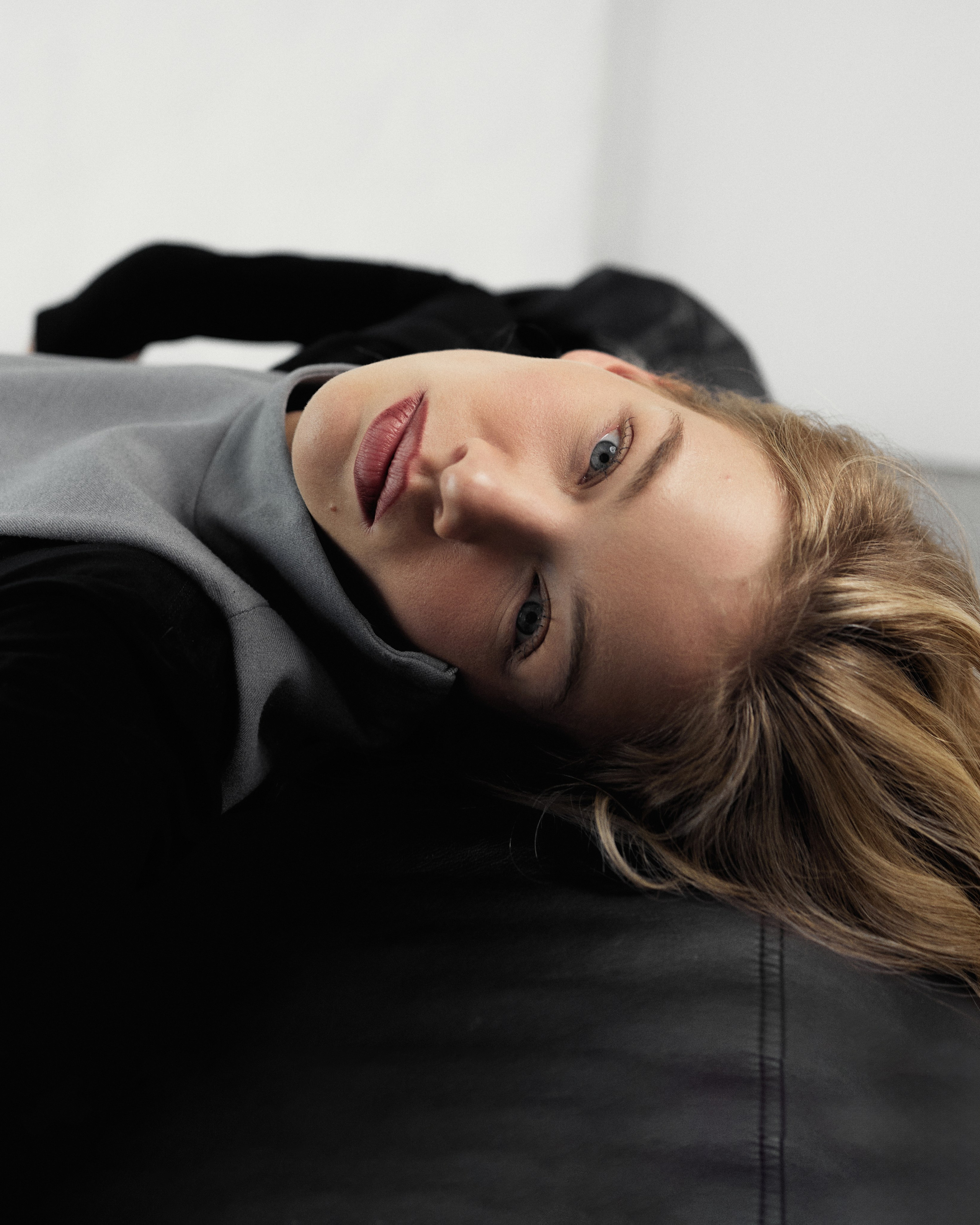 Vasilisa. Влада Зюзина — adalwzet posmotri — коммерческий фотограф в Москве — портретный фотограф, фотограф для брендов