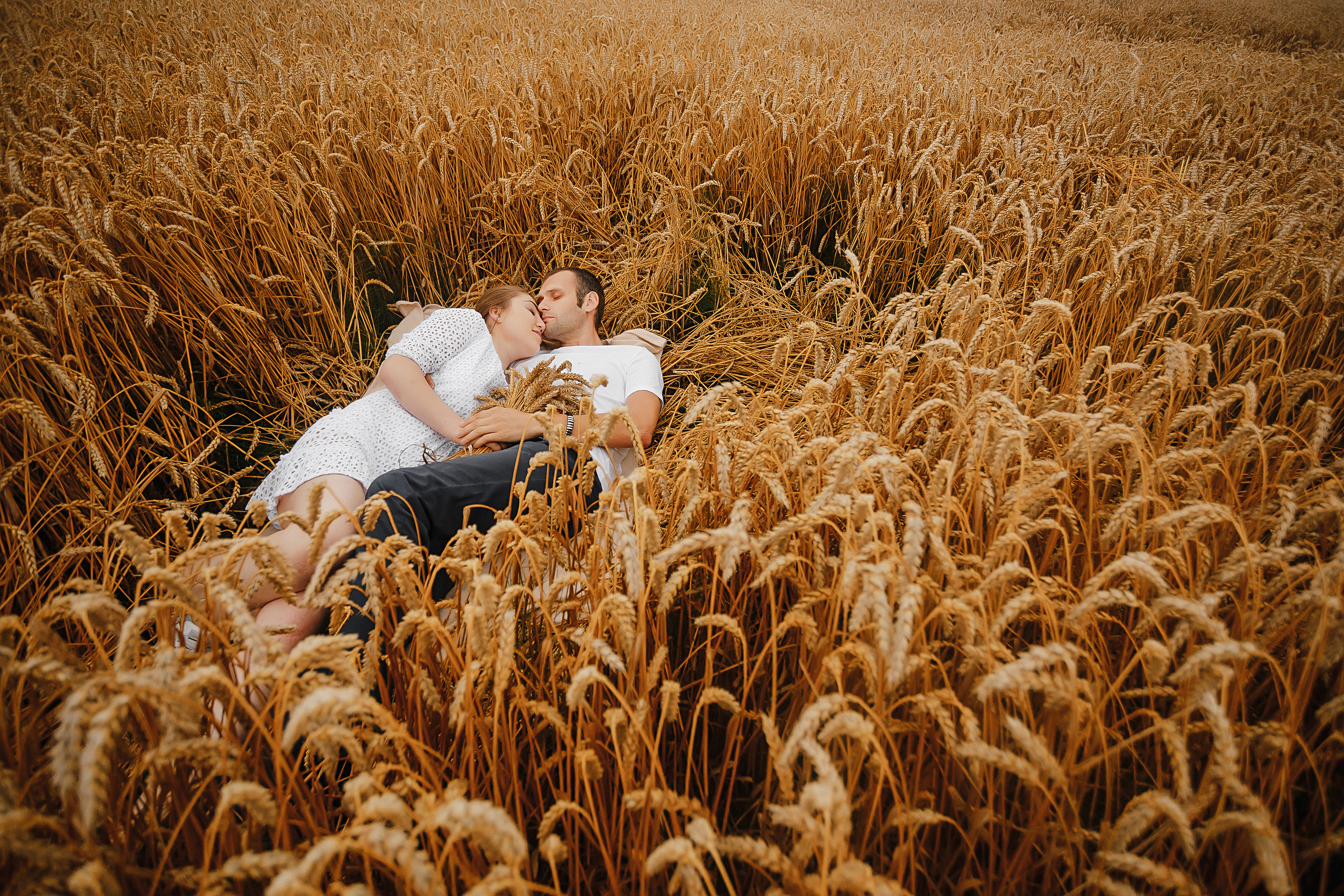 Наташа и Вася. Свадебный фотограф Калининград Пасюта Данила