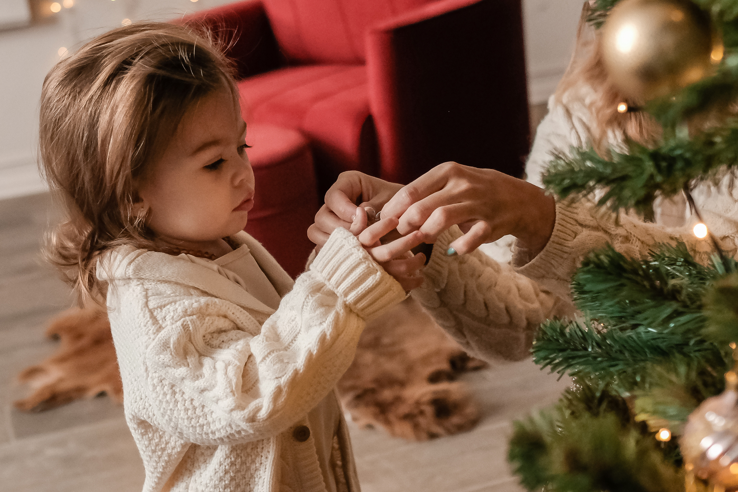 Новогодняя фотосъемка в студии в стиле лайфстайл с маленькими детьми. Фотограф в городе Астрахань Ольга Лазиева