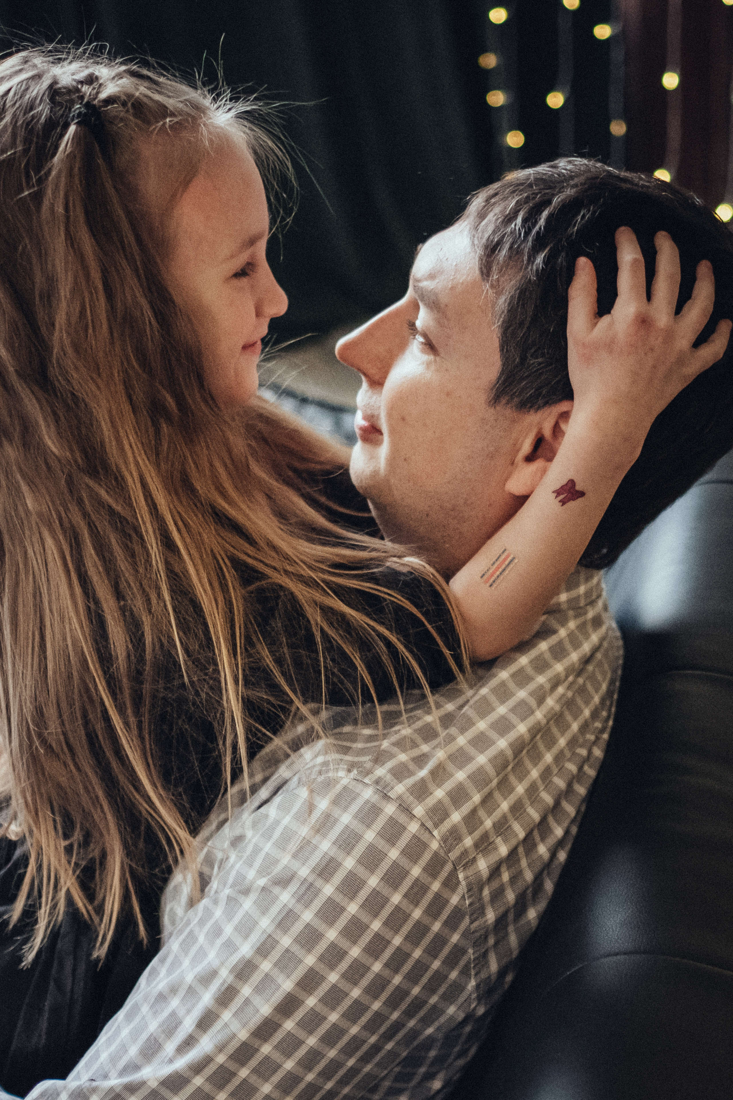 Новогодняя фотосъемка в студии в стиле лайфстайл с маленькими детьми. Фотограф в городе Астрахань Ольга Лазиева