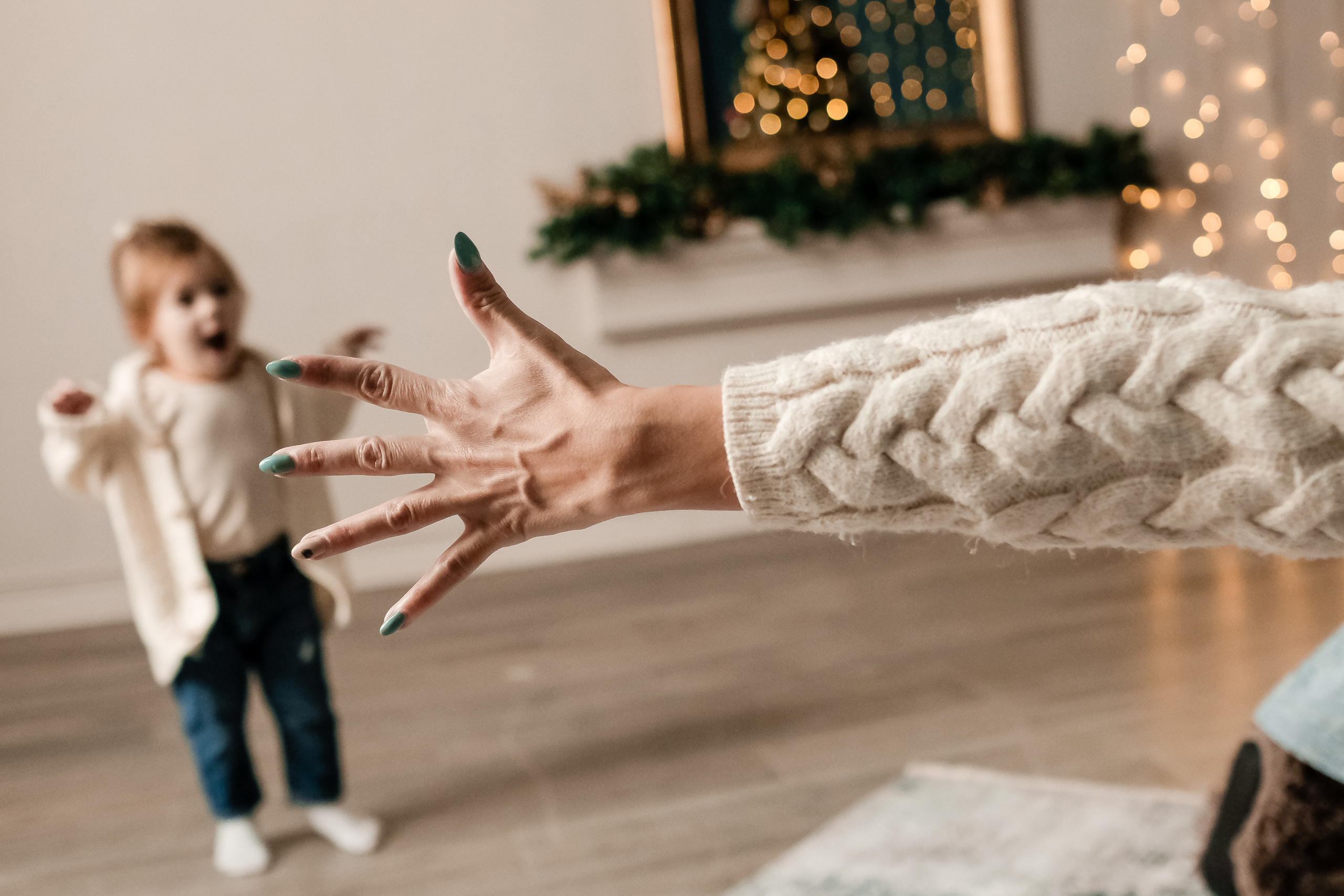 Новогодняя фотосъемка в студии в стиле лайфстайл с маленькими детьми. Фотограф в городе Астрахань Ольга Лазиева