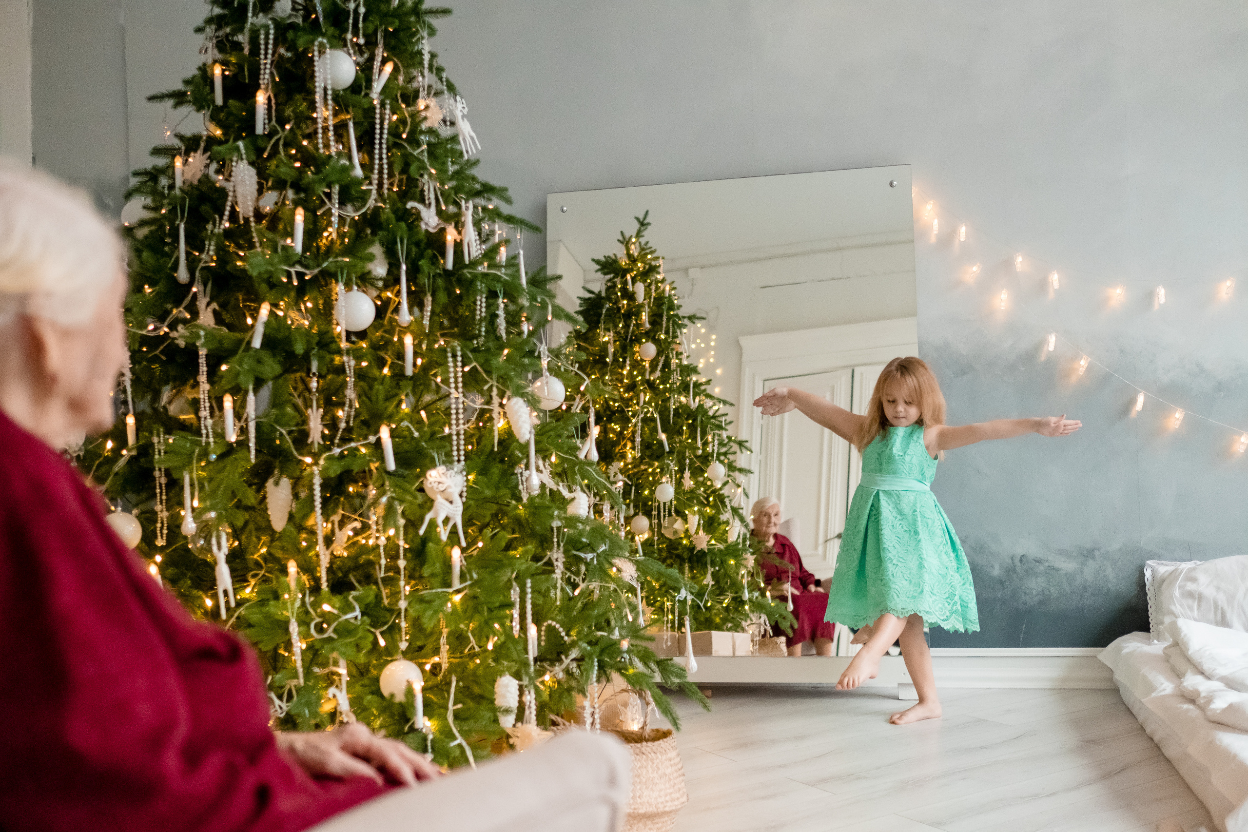 Новогодняя фотосъемка в студии в стиле лайфстайл с маленькими детьми. Фотограф в городе Астрахань Ольга Лазиева