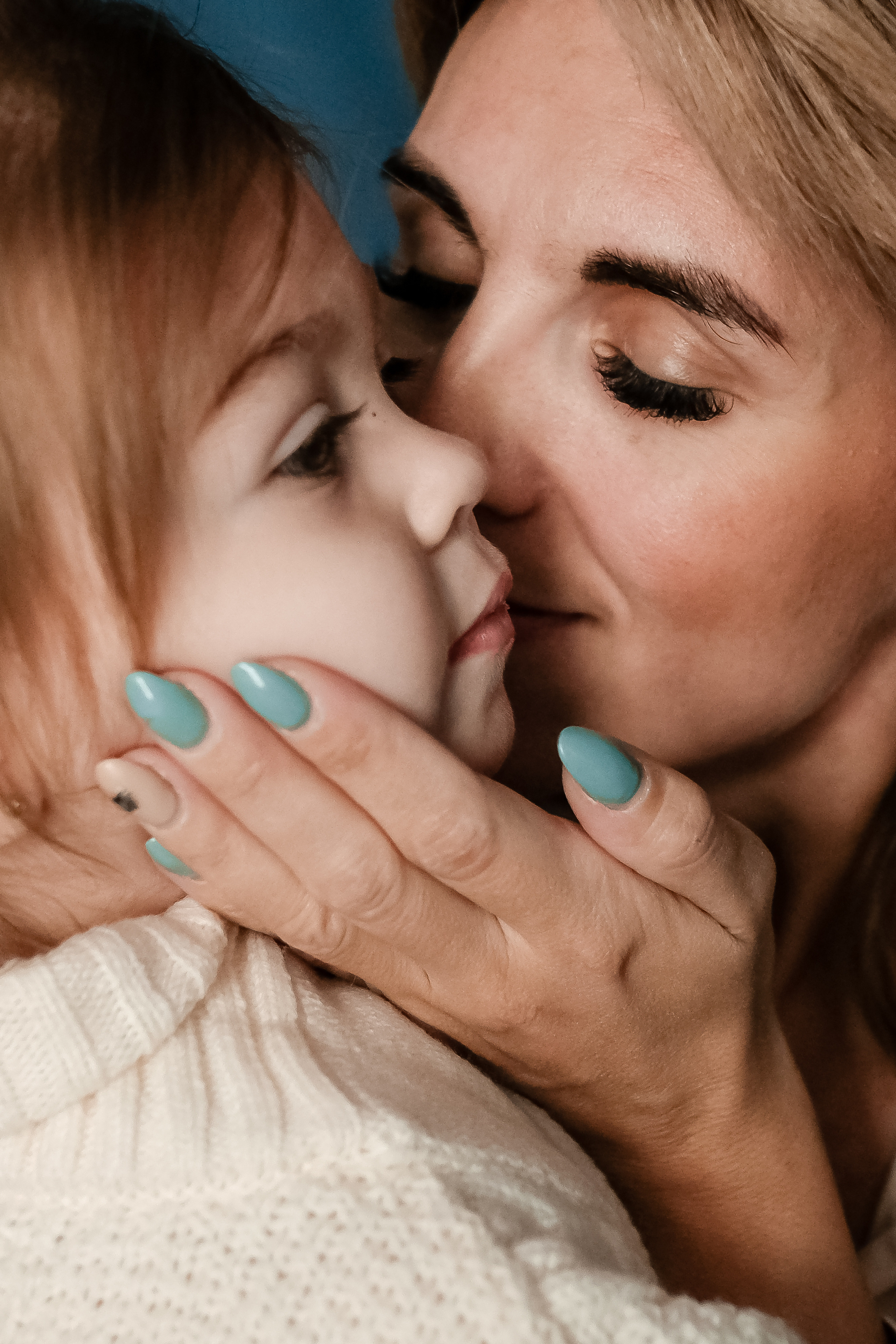 Новогодняя фотосъемка в студии в стиле лайфстайл с маленькими детьми. Фотограф в городе Астрахань Ольга Лазиева