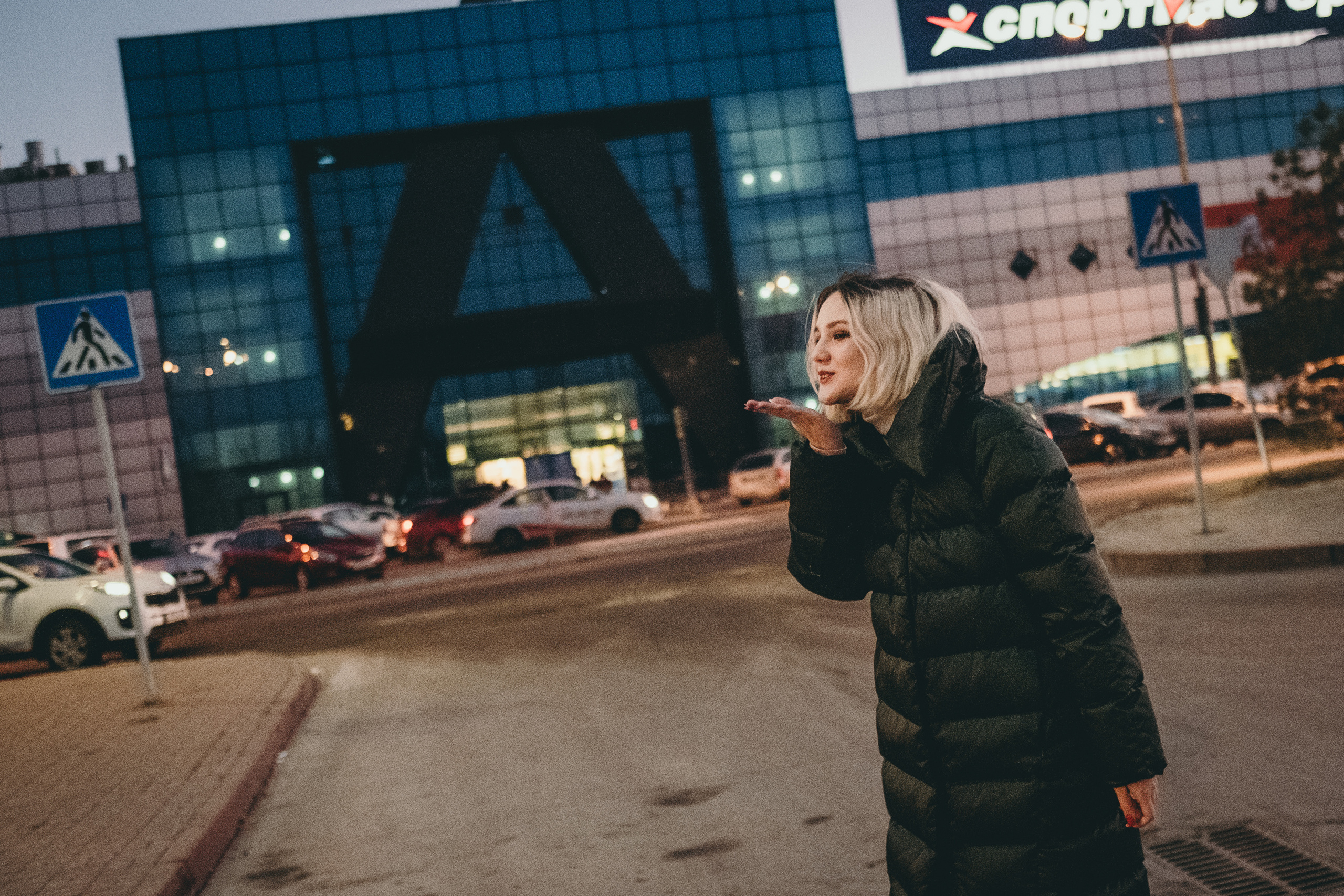 Фотоистория первой любви, первых чувств в кафе. Фотограф в городе Астрахань Ольга Лазиева