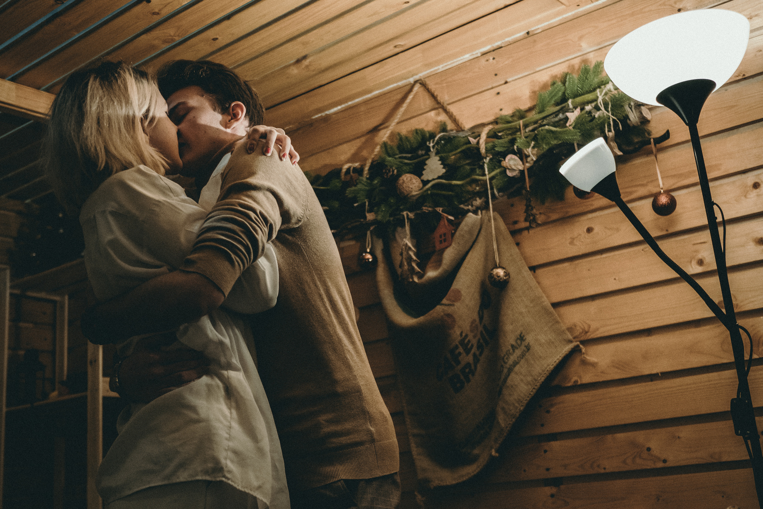 Фотоистория первой любви, первых чувств в кафе. Фотограф в городе Астрахань Ольга Лазиева