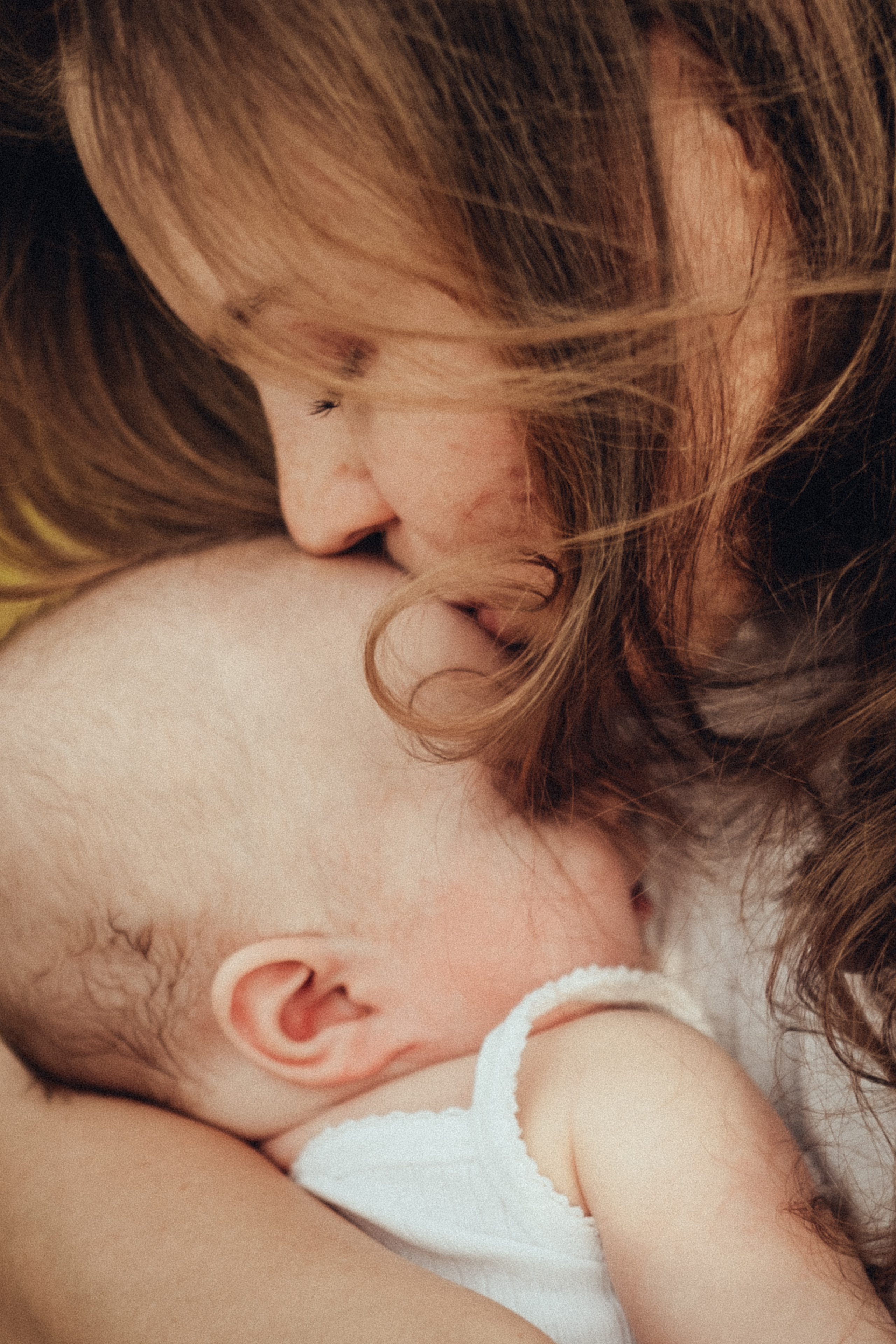 Семейная фотосессия с младенцем на природе летом. Фотограф в городе Астрахань Ольга Лазиева