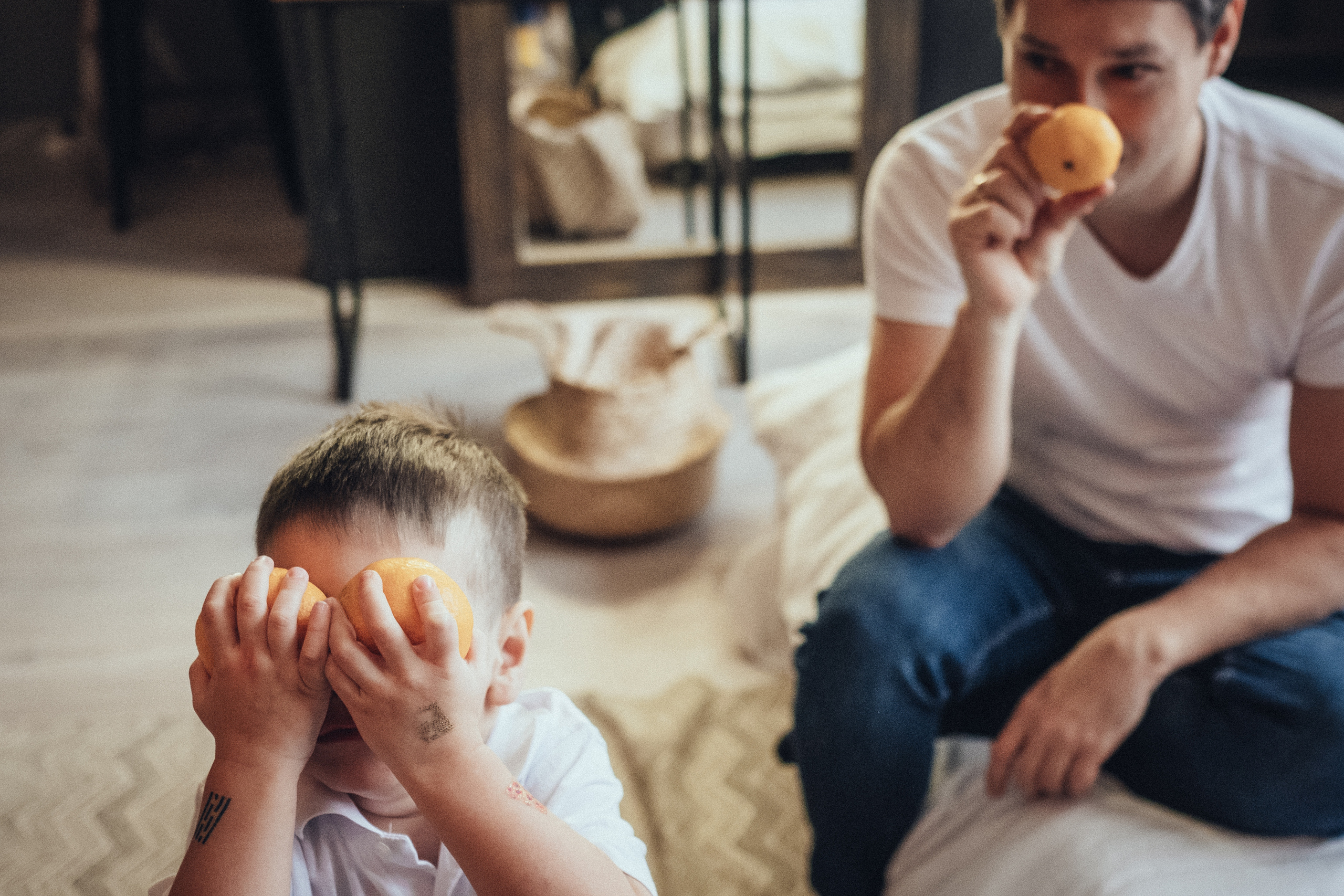 Новогодняя фотосъемка в студии в стиле лайфстайл с маленькими детьми. Фотограф в городе Астрахань Ольга Лазиева