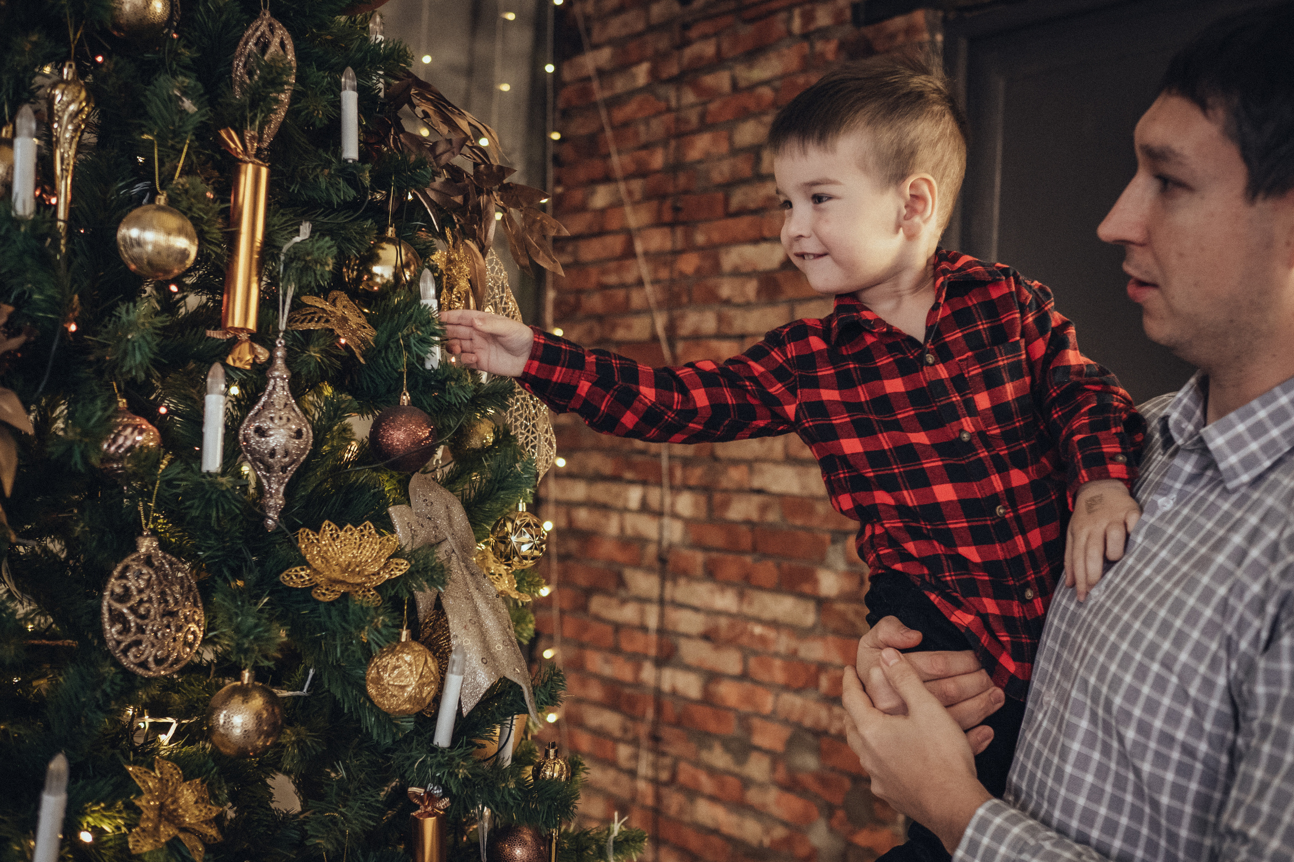 Новогодняя фотосъемка в студии в стиле лайфстайл с маленькими детьми. Фотограф в городе Астрахань Ольга Лазиева